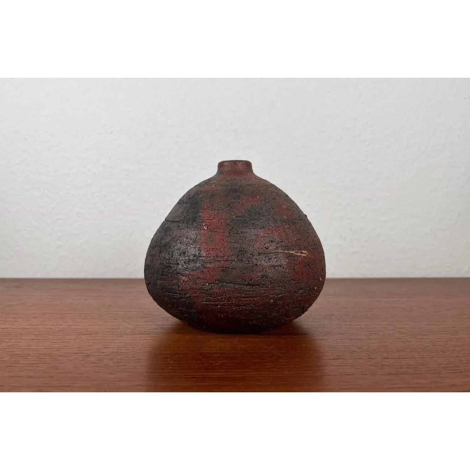 Mid-Century Brutalist German Studio Pottery Vase by Gerhard Liebenthron, 1972 For Sale 5