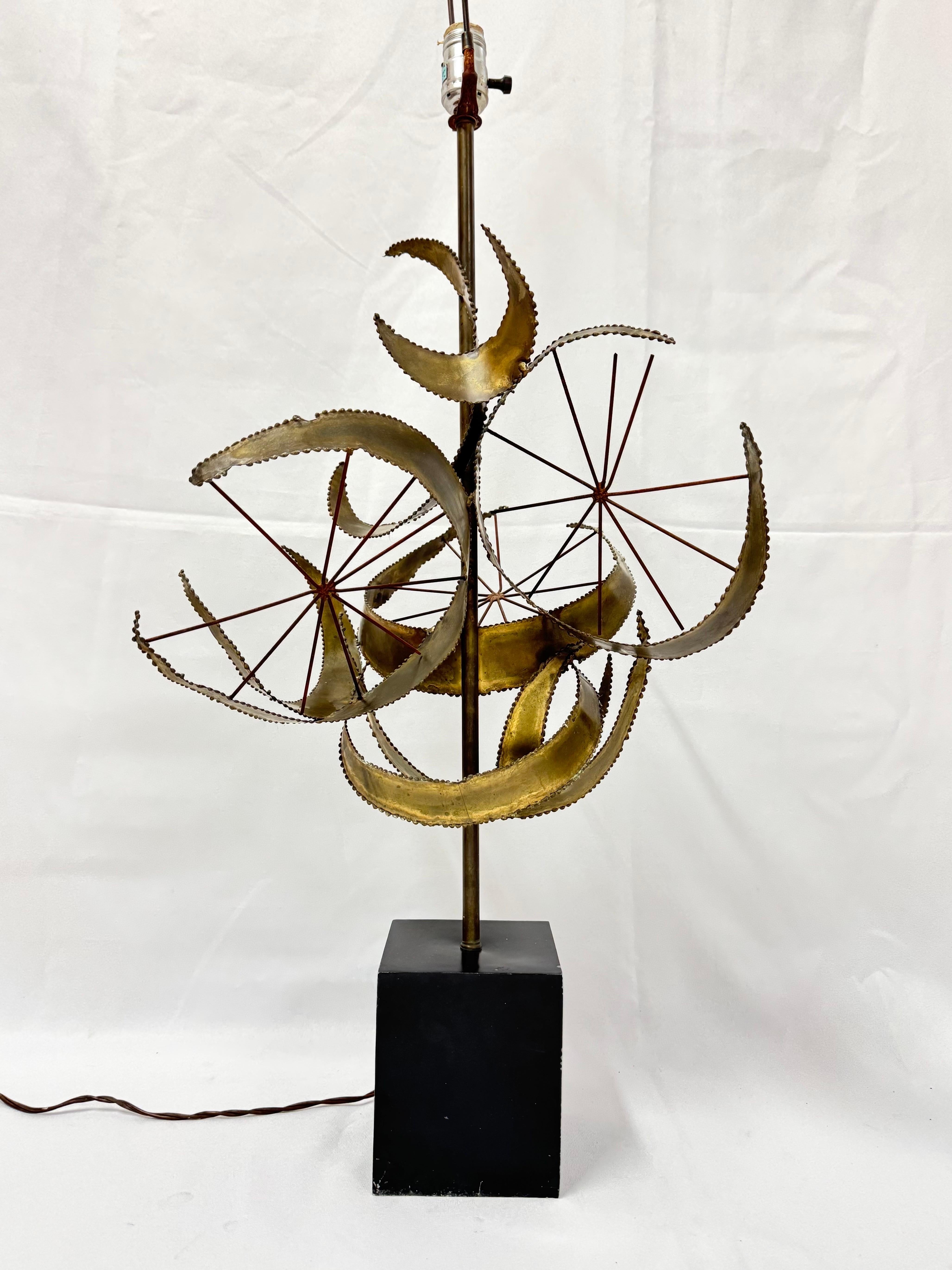 Mid Century Brutalist Lamp by Bijan of California for Laurel Lamp “Setterah” In Good Condition For Sale In Redding, CT
