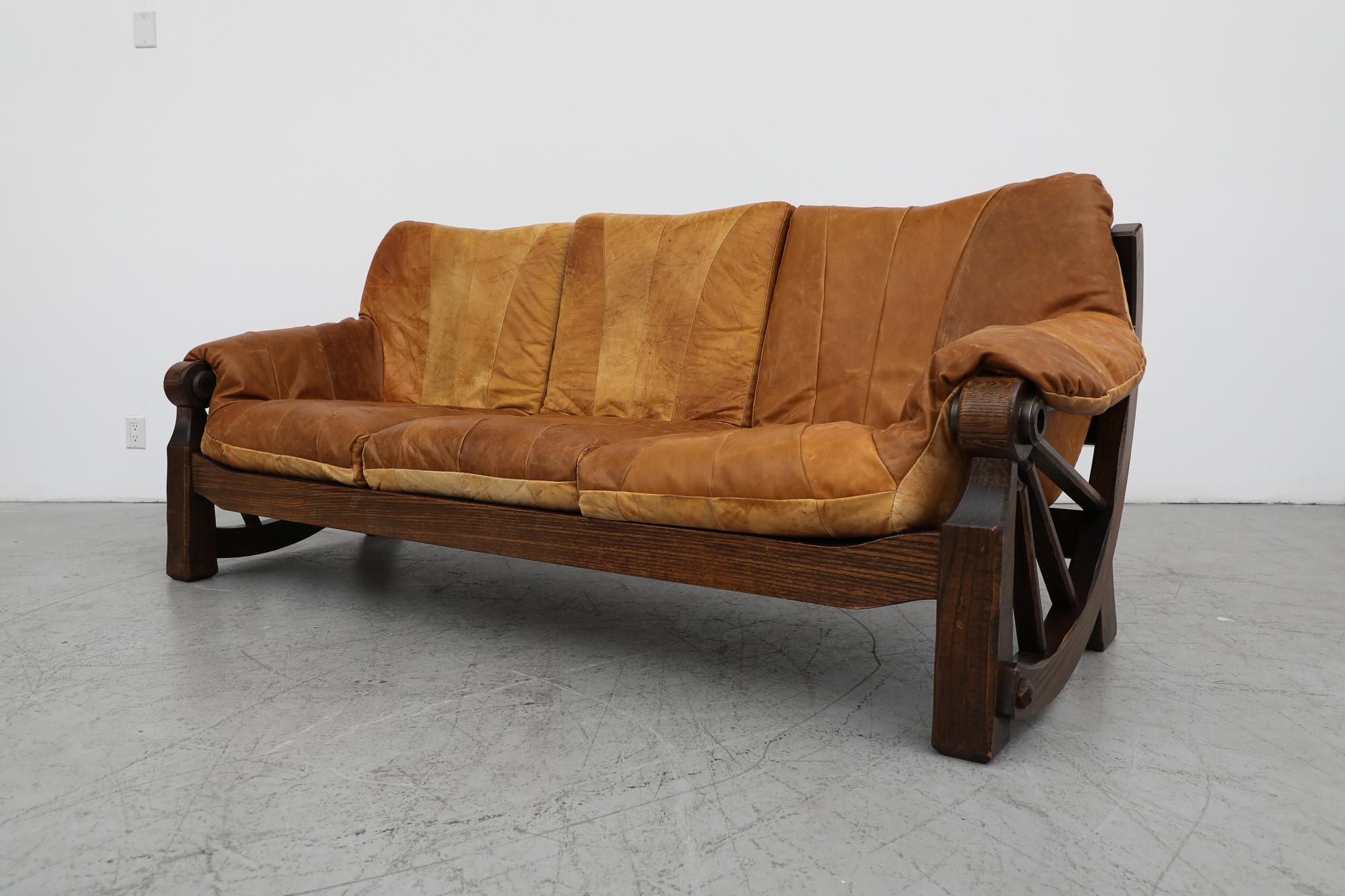 Néerlandais Canapé Brutalist du milieu du siècle en cuir Brown Patchwork avec structure en bois de style Western en vente