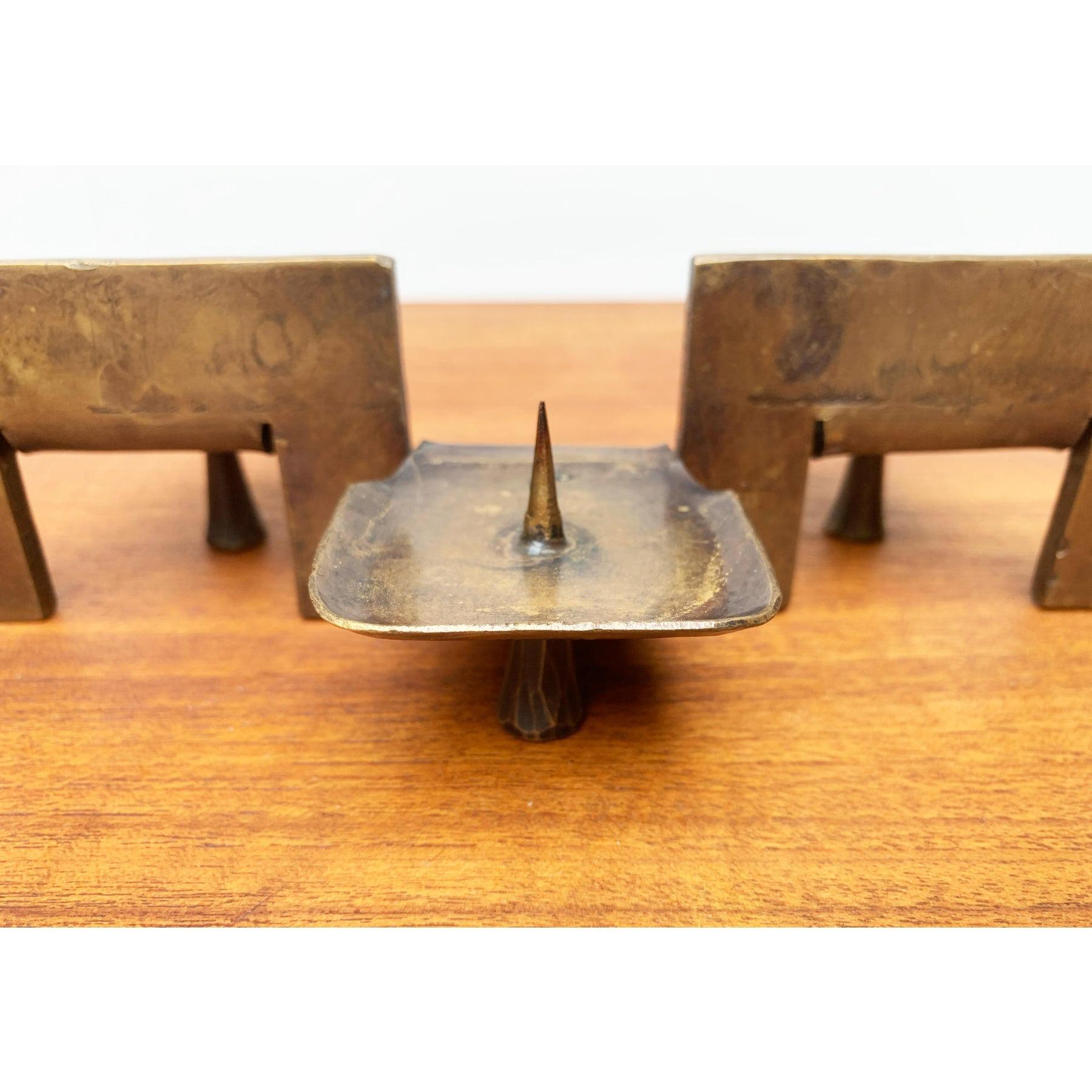 Brutalistischer Metall-Kerzenhalter aus der Jahrhundertmitte, 1960er Jahre im Angebot 5