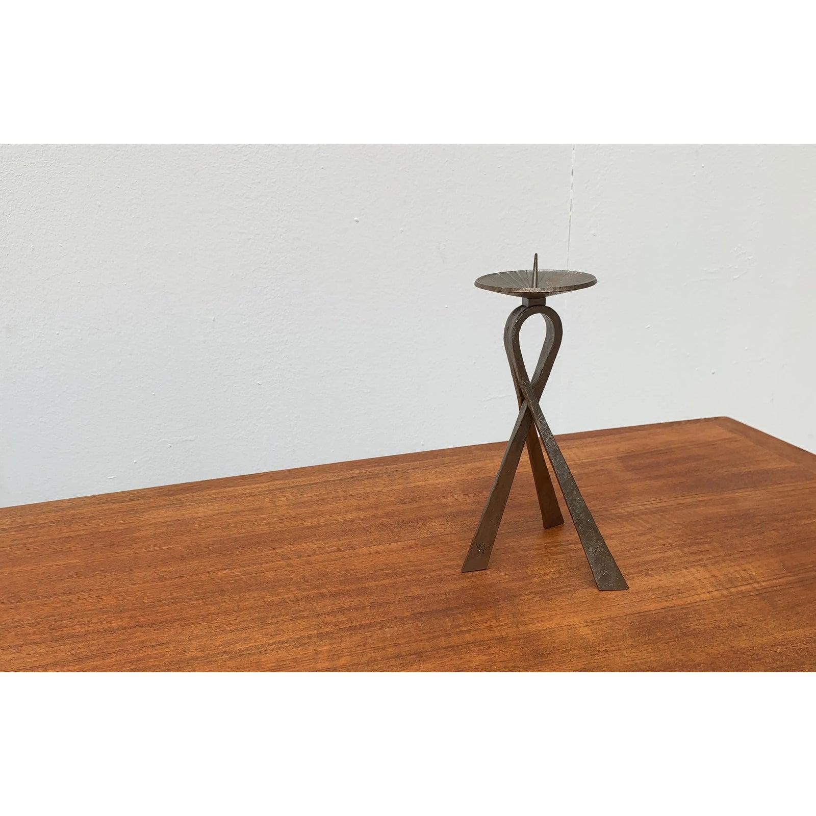 Brutalistischer Metall-Kerzenhalter aus der Jahrhundertmitte 1960er Jahre im Angebot 7