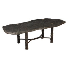 Mesa de centro de metal de mediados de siglo con tapa de piedra, Francia, c. 1960
