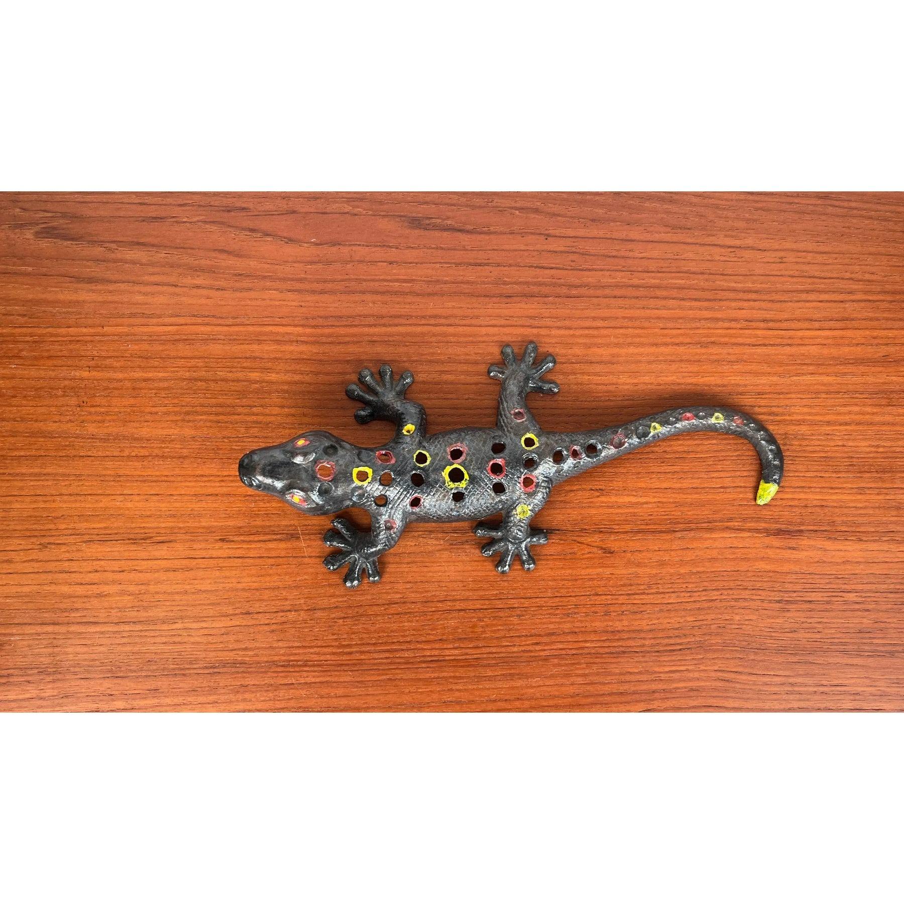 Mid-Century Brutalist Metal Gecco Figurine, 1960s In Excellent Condition For Sale In Hamburg, DE