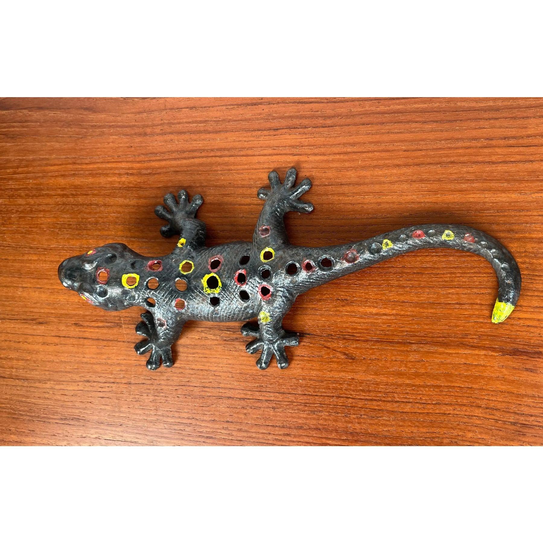 Mid-Century Brutalist Metal Gecco Figurine, 1960s For Sale 5