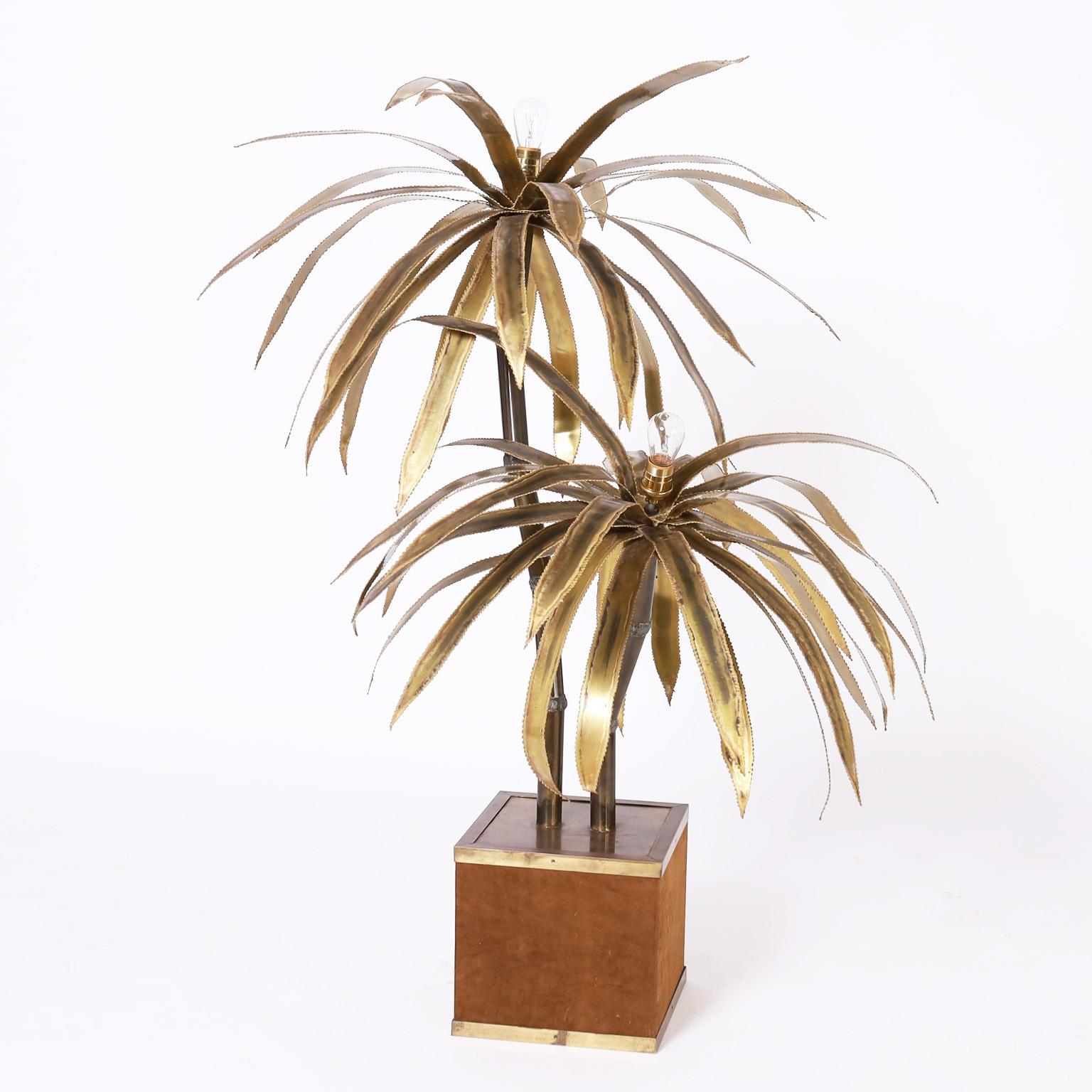 Mid-Century Brutalist Palm Tree Sculpture Lamp In Good Condition For Sale In Palm Beach, FL