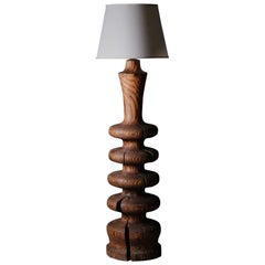 Stehlampe aus brutalistischer Kiefer, Dänemark, 1950/60er Jahre