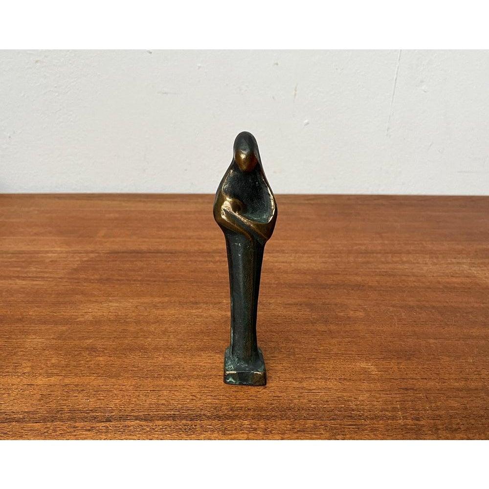 Brutalismo Figurina di Maria e Gesù in bronzo Sakral brutalista di metà secolo, anni '60 in vendita