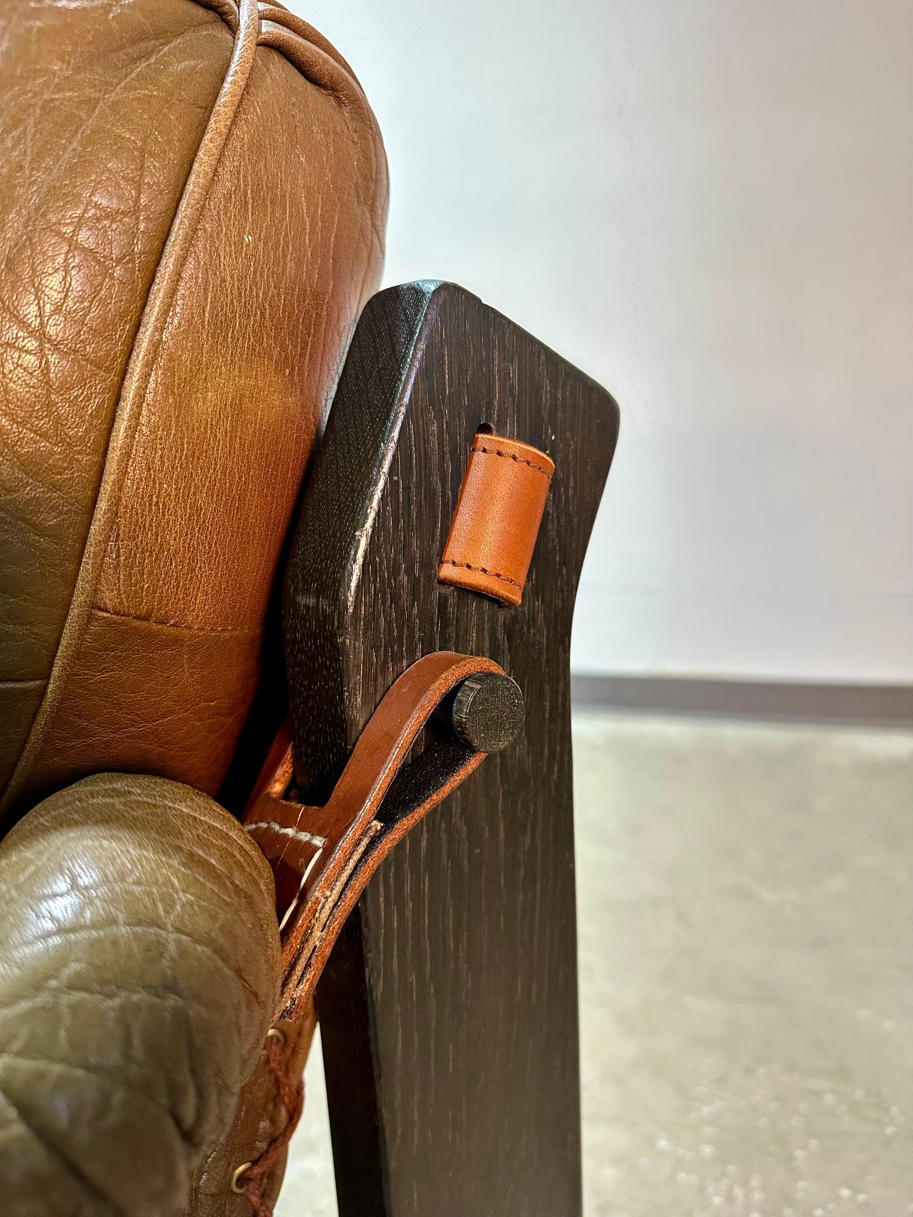 Sofá Escandinavo Brutalista de Roble y Piel de Mediados de Siglo en venta 7