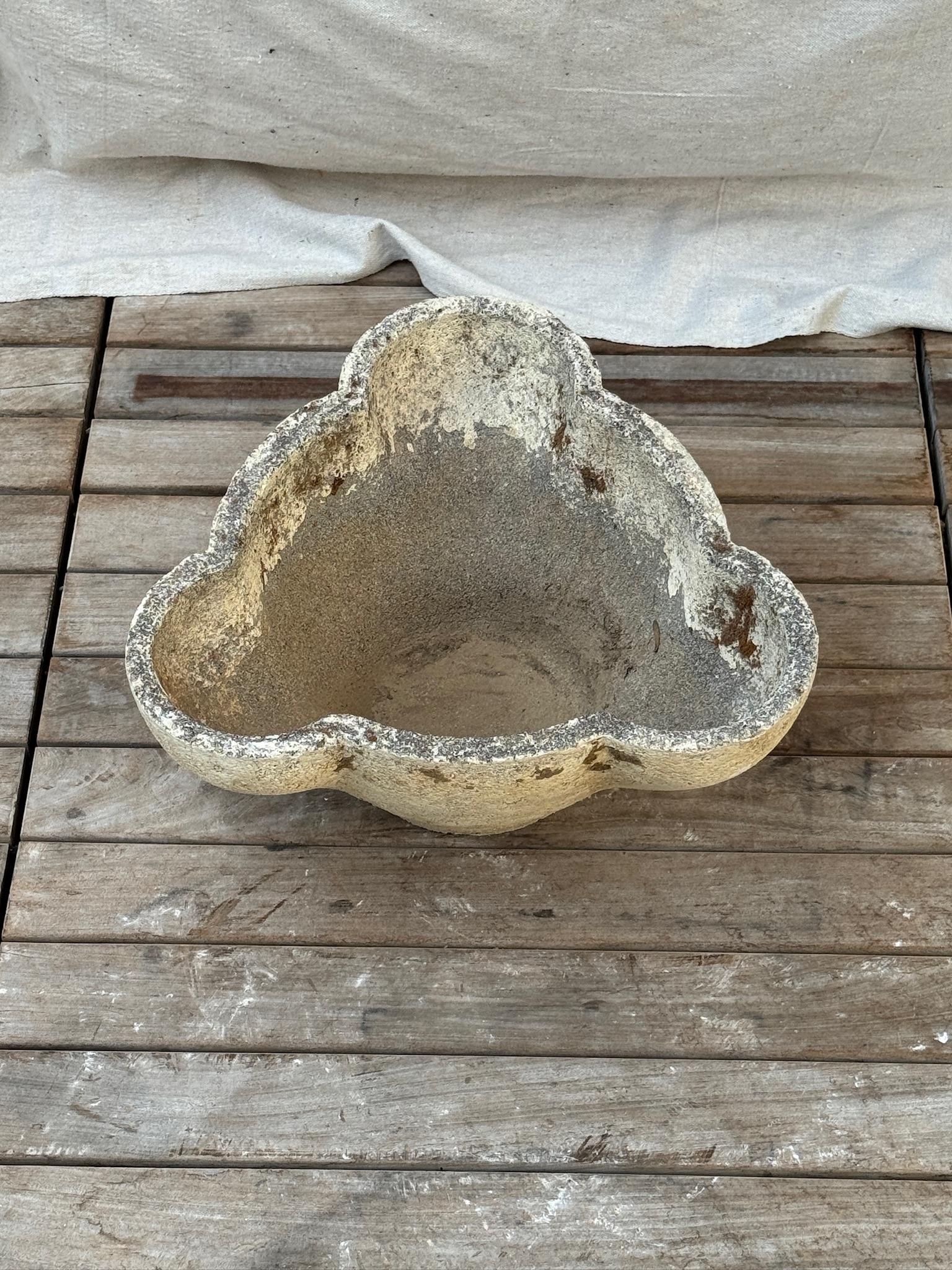 European Mid-Century Brutalist Sculptural Concrete Planter with Clover Form For Sale