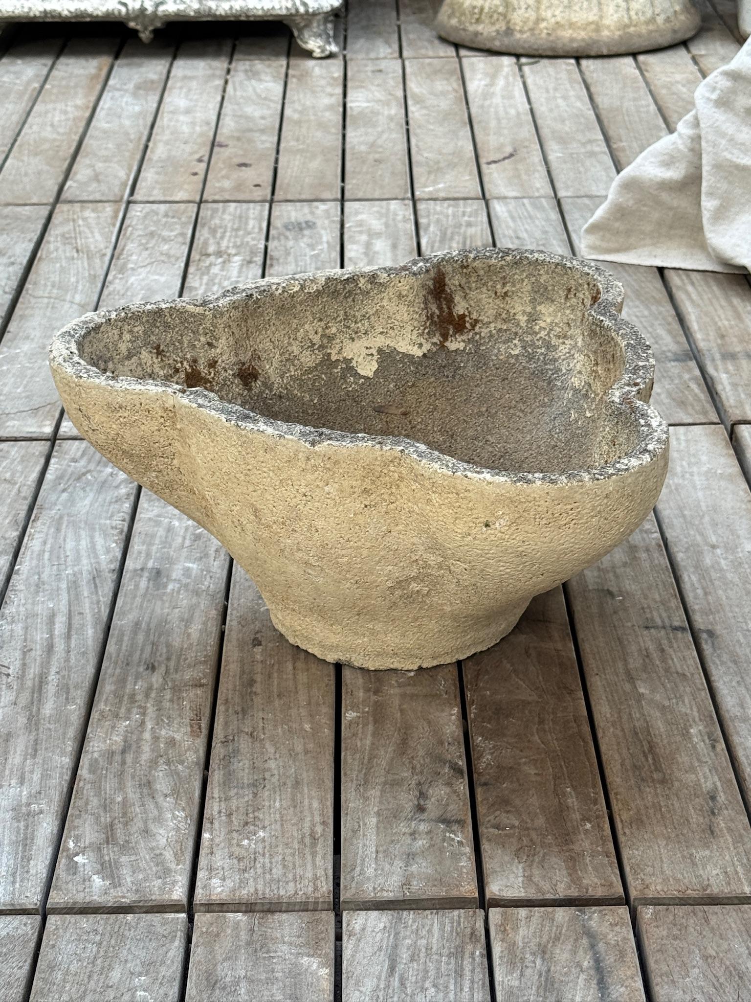 20th Century Mid-Century Brutalist Sculptural Concrete Planter with Clover Form For Sale