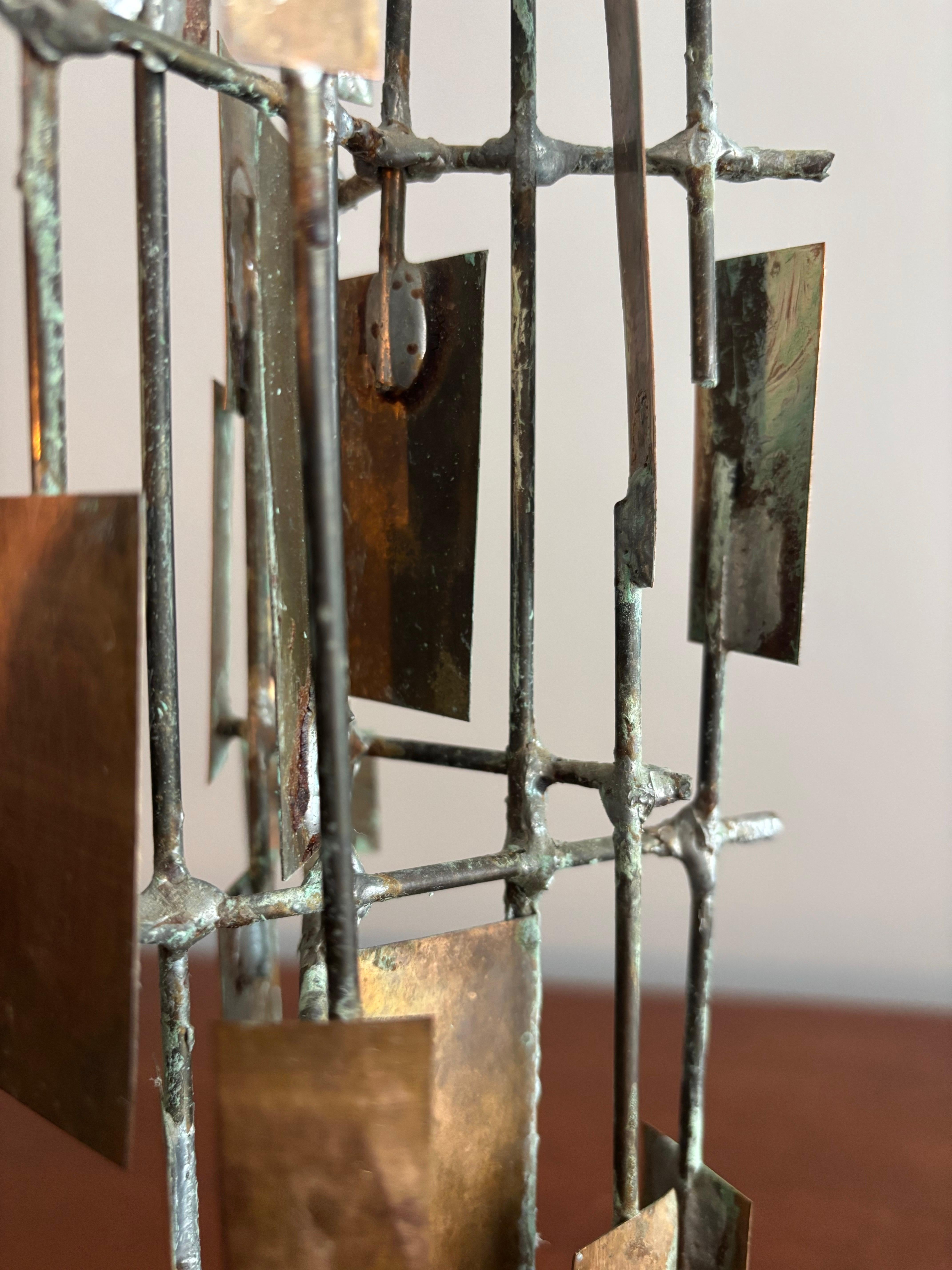 Metallo Scultura brutalista di metà secolo dopo Harry Bertoia in vendita
