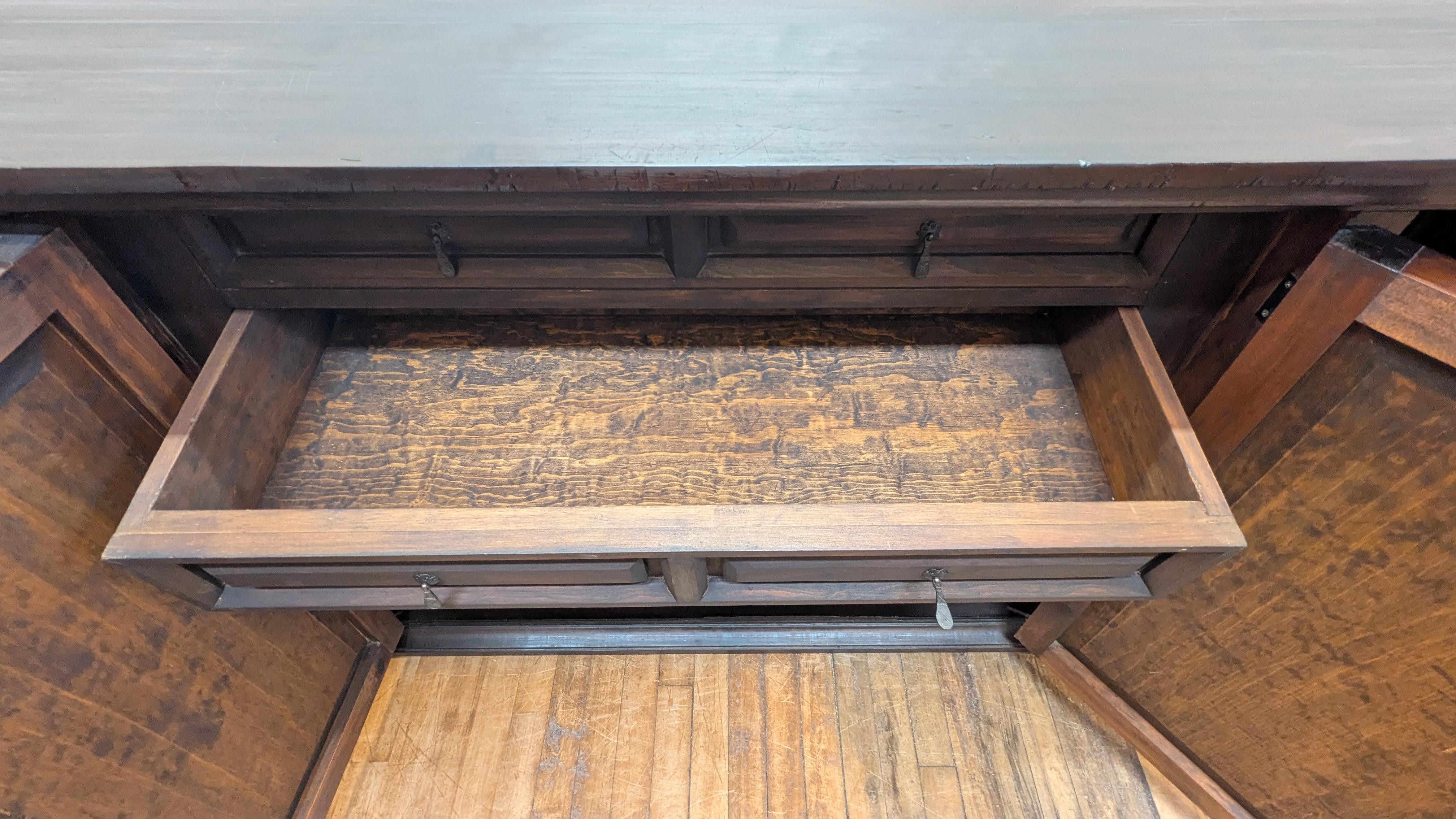 Credenza brutalista di metà secolo in vendita 2