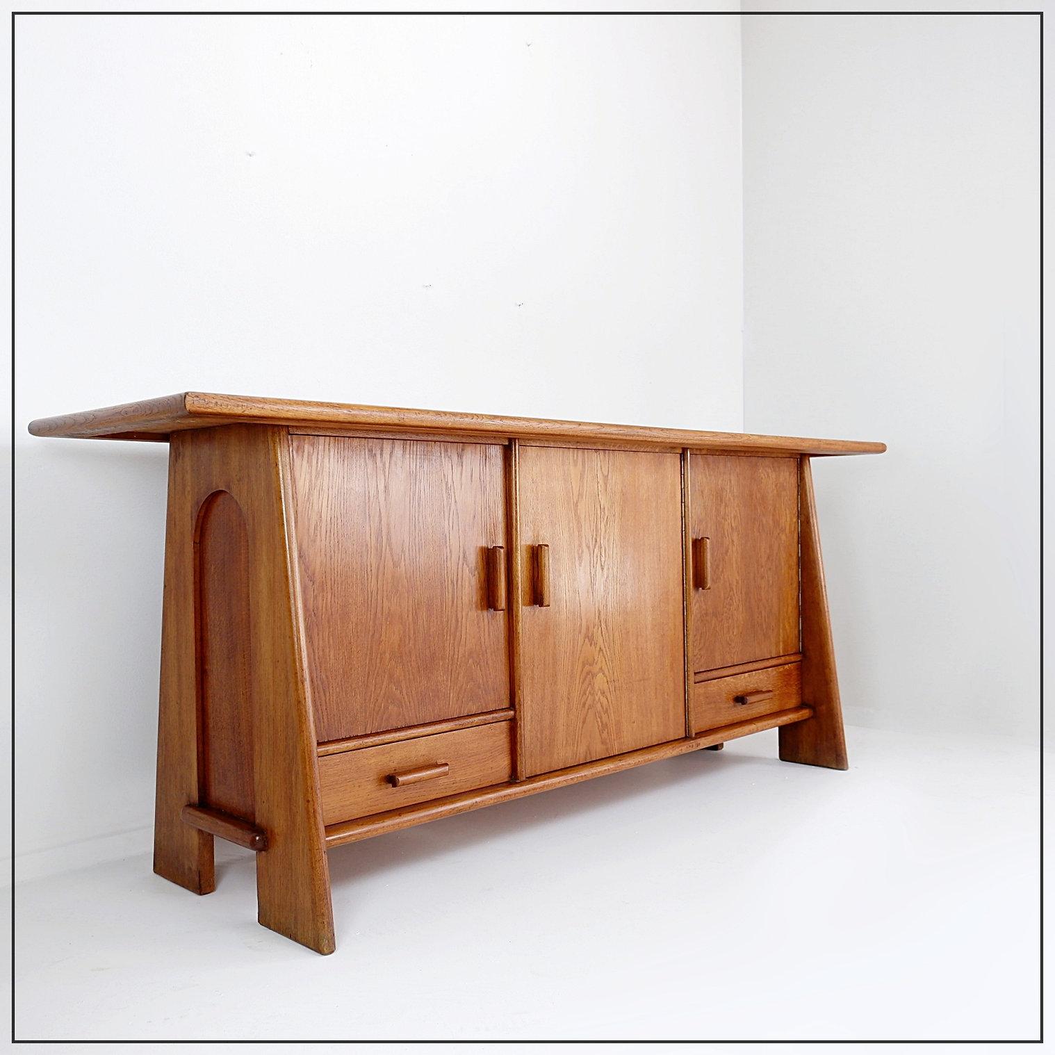 Mid-Century Brutalist Sideboard From The 60s In Good Condition For Sale In Brussels , BE