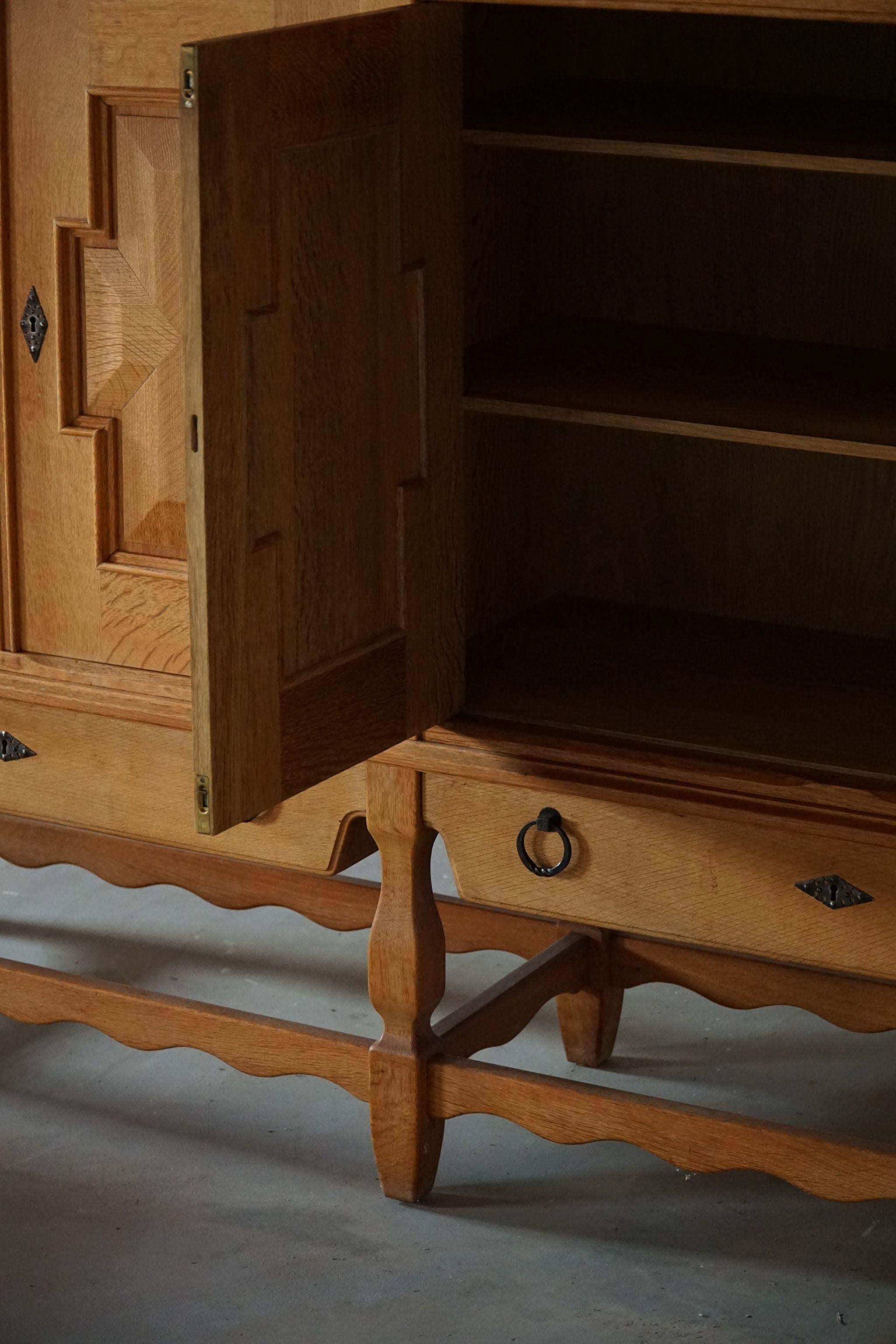 Mid Century Brutalist Sideboard in Solid Oak, Danish Cabinetmaker, Made in 1950s For Sale 6