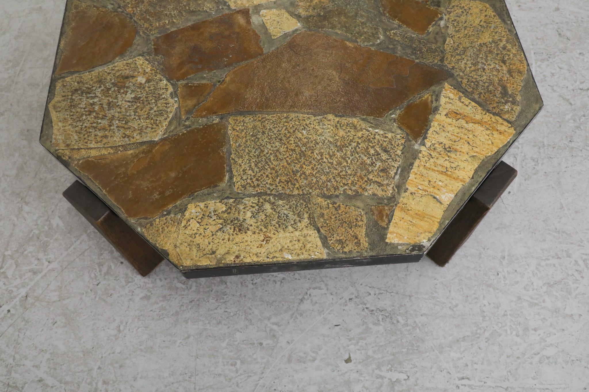 Sechseckiger brutalistischer Mid-Century-Tisch aus Stein, Holz und Stahl 4