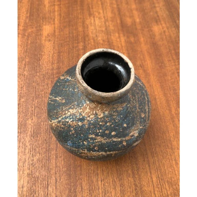 Brutalistische Studio-Keramikvase aus der Mitte des Jahrhunderts von Gerhard Liebenthron, Deutschland, 1970er Jahre im Angebot 3