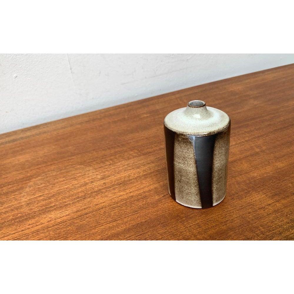 Mid-Century Brutalist Studio Pottery Vase by Johannes Lessmann for Ceramic Workshop Margaretenhöhe, Essen, 1960s, in Very Good conditions. Designed 1960 to 1969 This piece has an attribution mark.

Additional information:
Materials: Ceramic
Color: