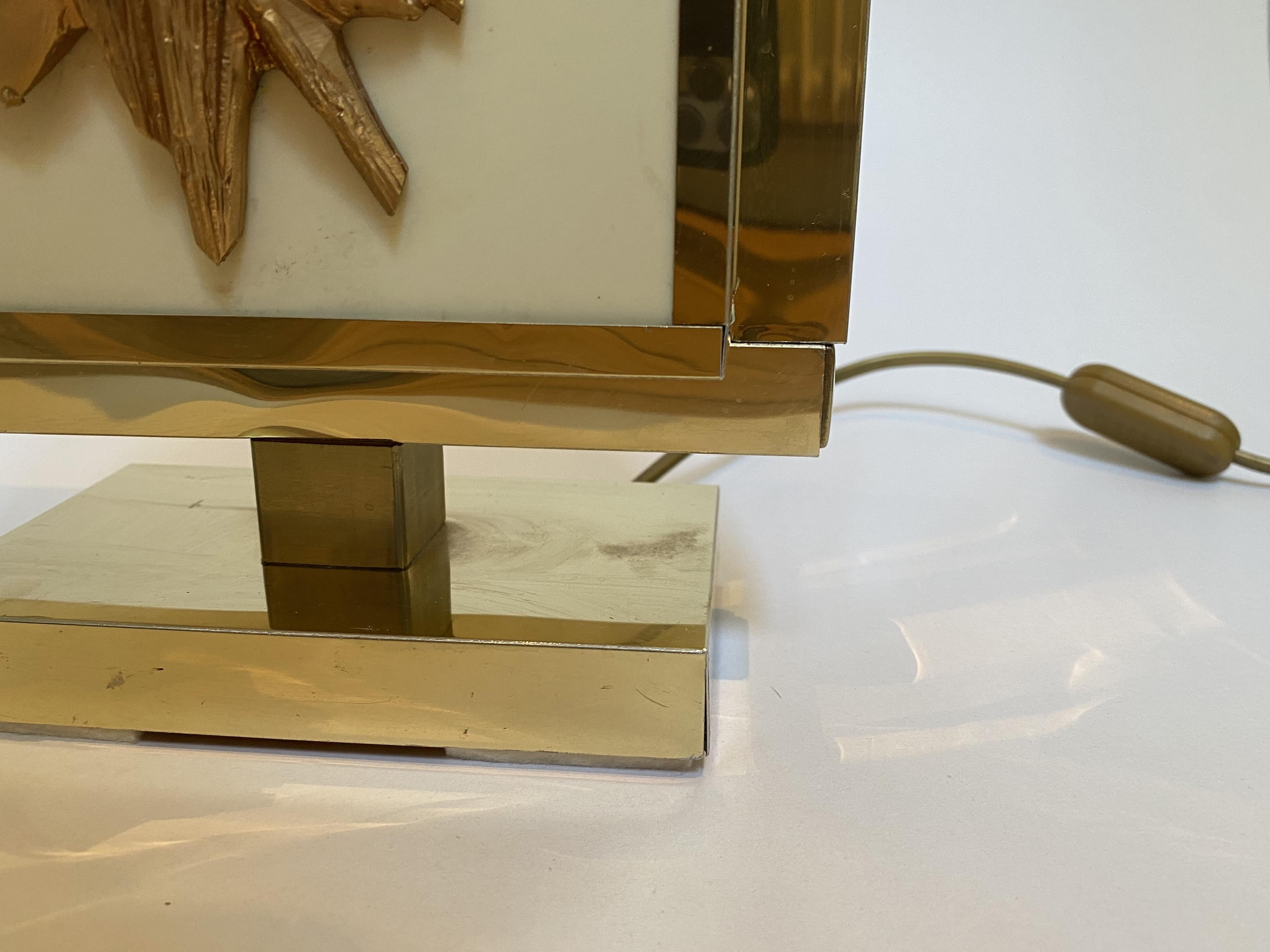 Mid-century Brutalist Table Lamp in Brass and Resin by Philippe Cheverny, 1970s. For Sale 1