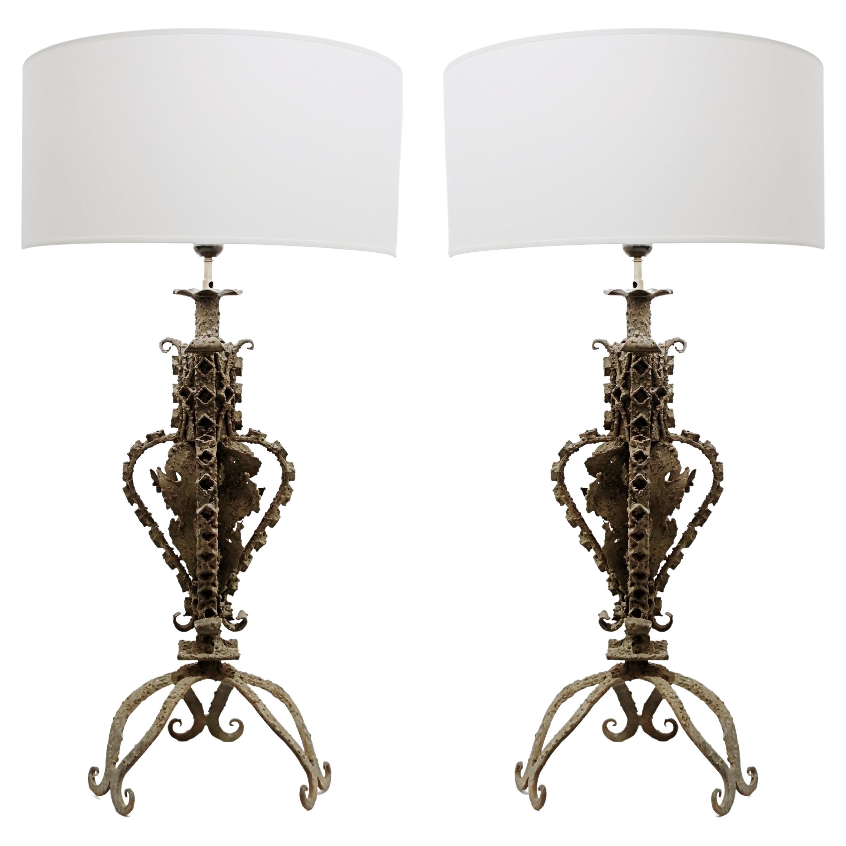 Sand Color Ceramic Table Lamp in Wrought Iron Stand For Sale at 1stDibs