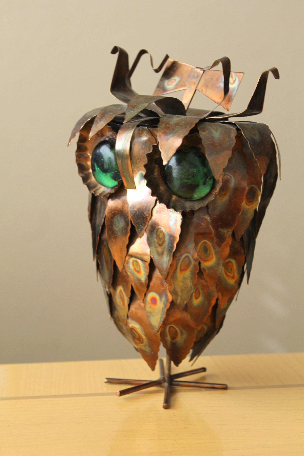 Hand-Crafted Mid Century Brutalist Torch Cut Brass and Copper Owl Sculpture, 1970s Green Eyes For Sale