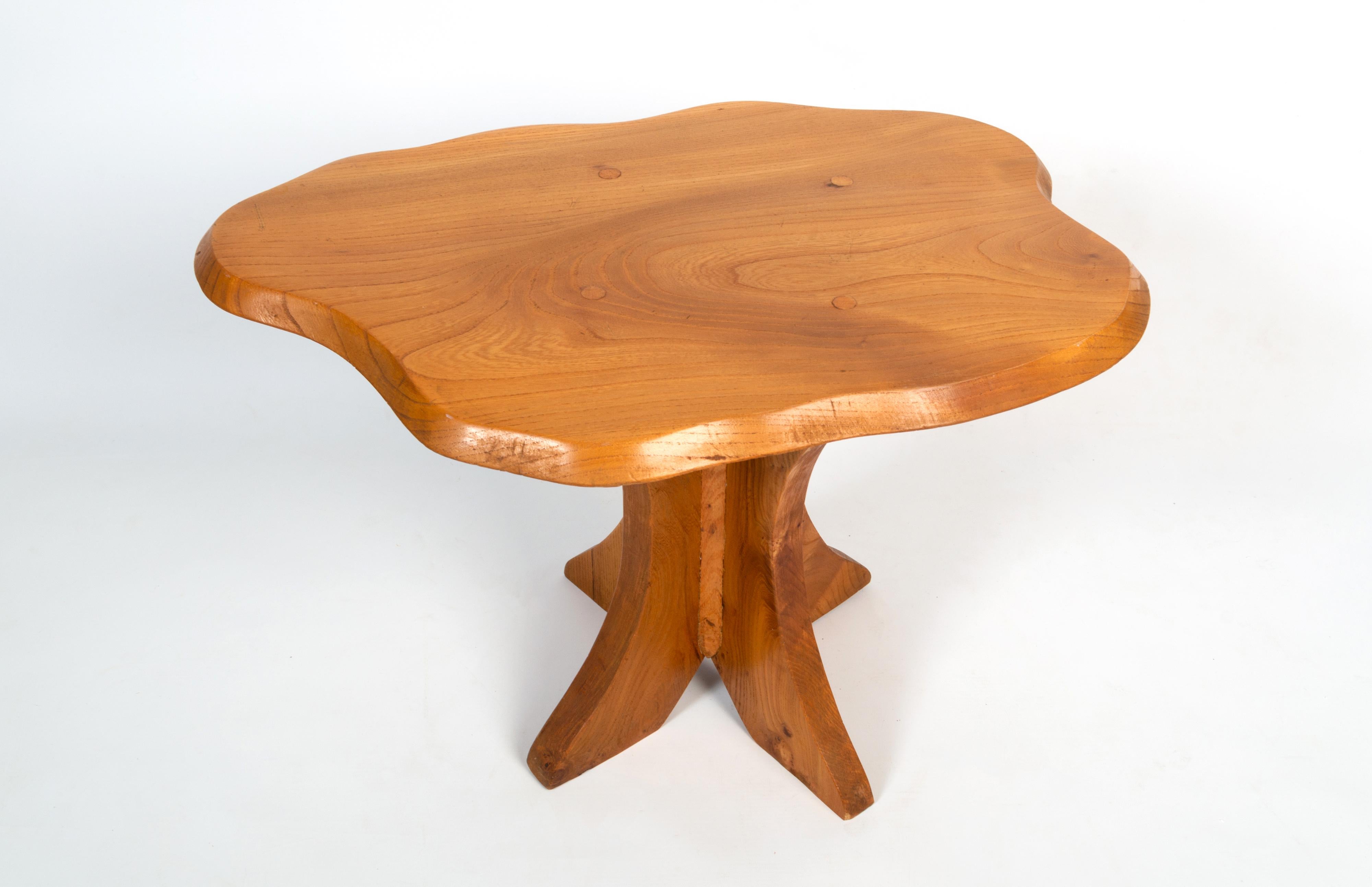 Midcentury Brutalist Yew Wood Sculptural Side Table England, circa 1970 In Good Condition For Sale In London, GB