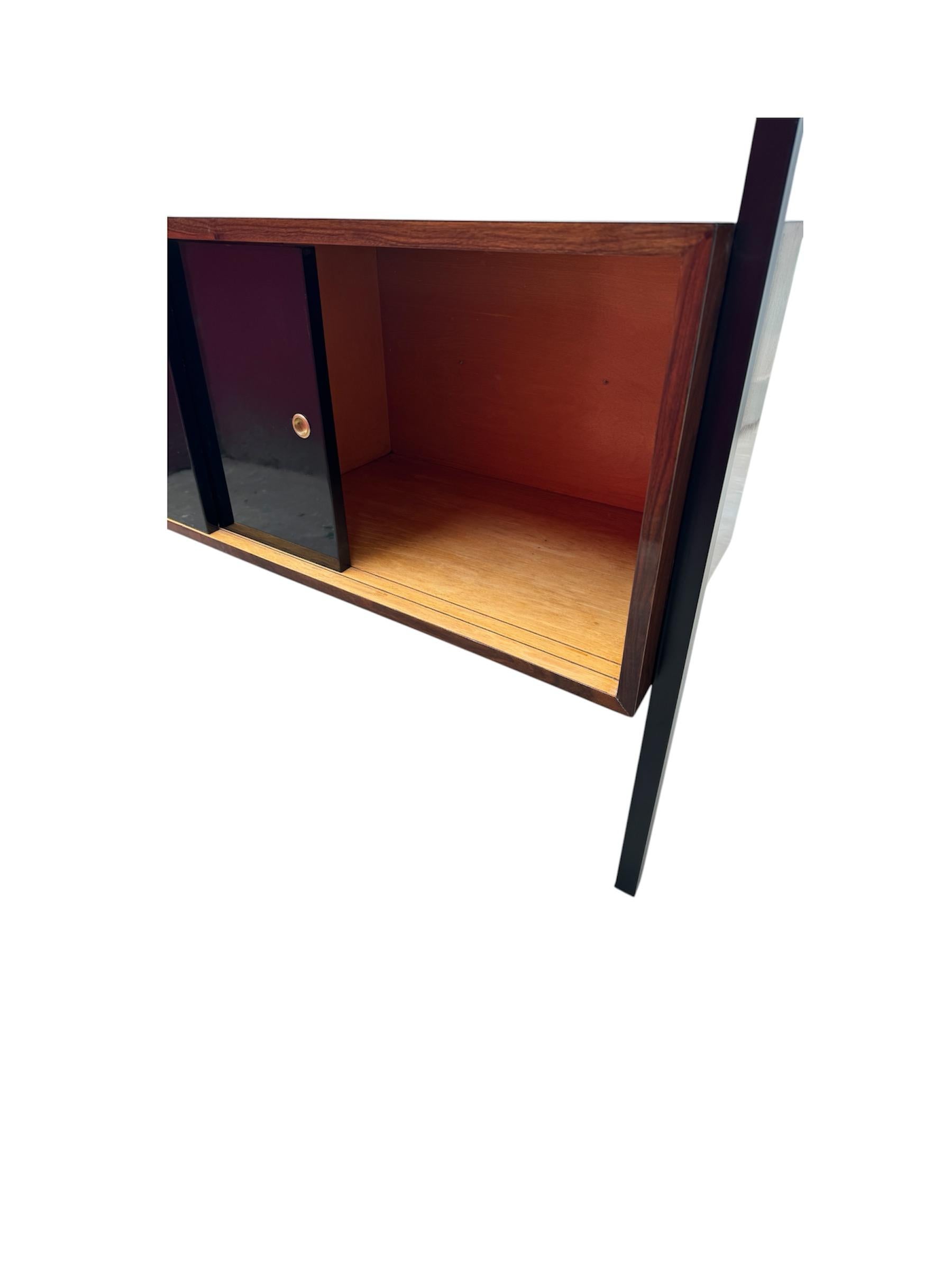 Buffet bar di metà secolo con sgabello Design italiano in vendita 2