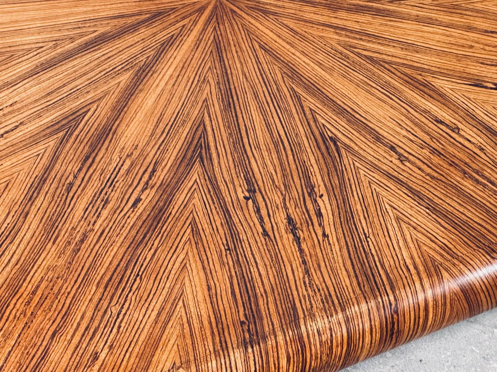 Mid Century Bullnose Edge Tiger Wood Coffee Table, 1970 In Excellent Condition For Sale In Chicago, IL
