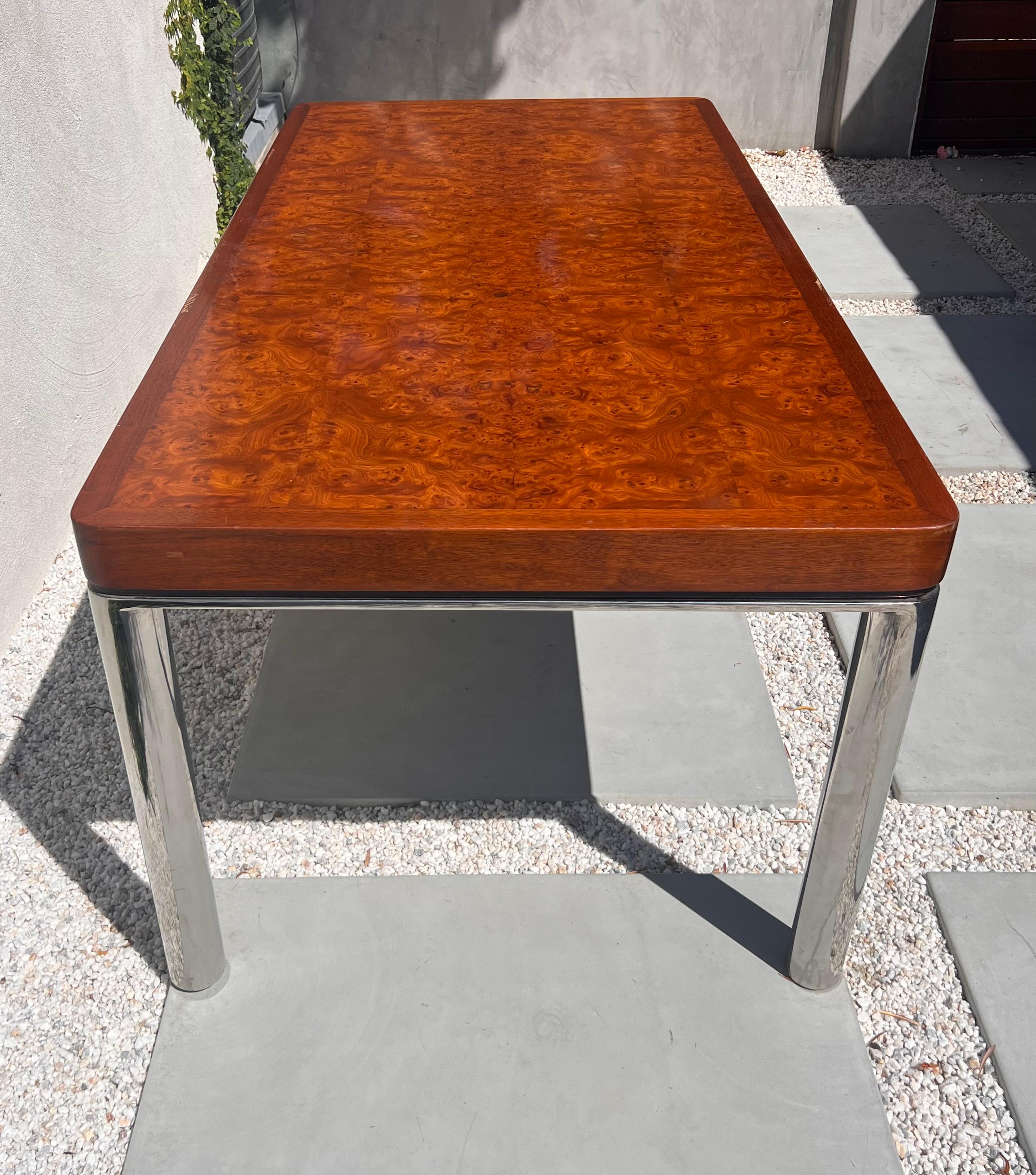 Mid century burl dining table with chrome tubular legs, circa 1970 In Good Condition In View Park, CA