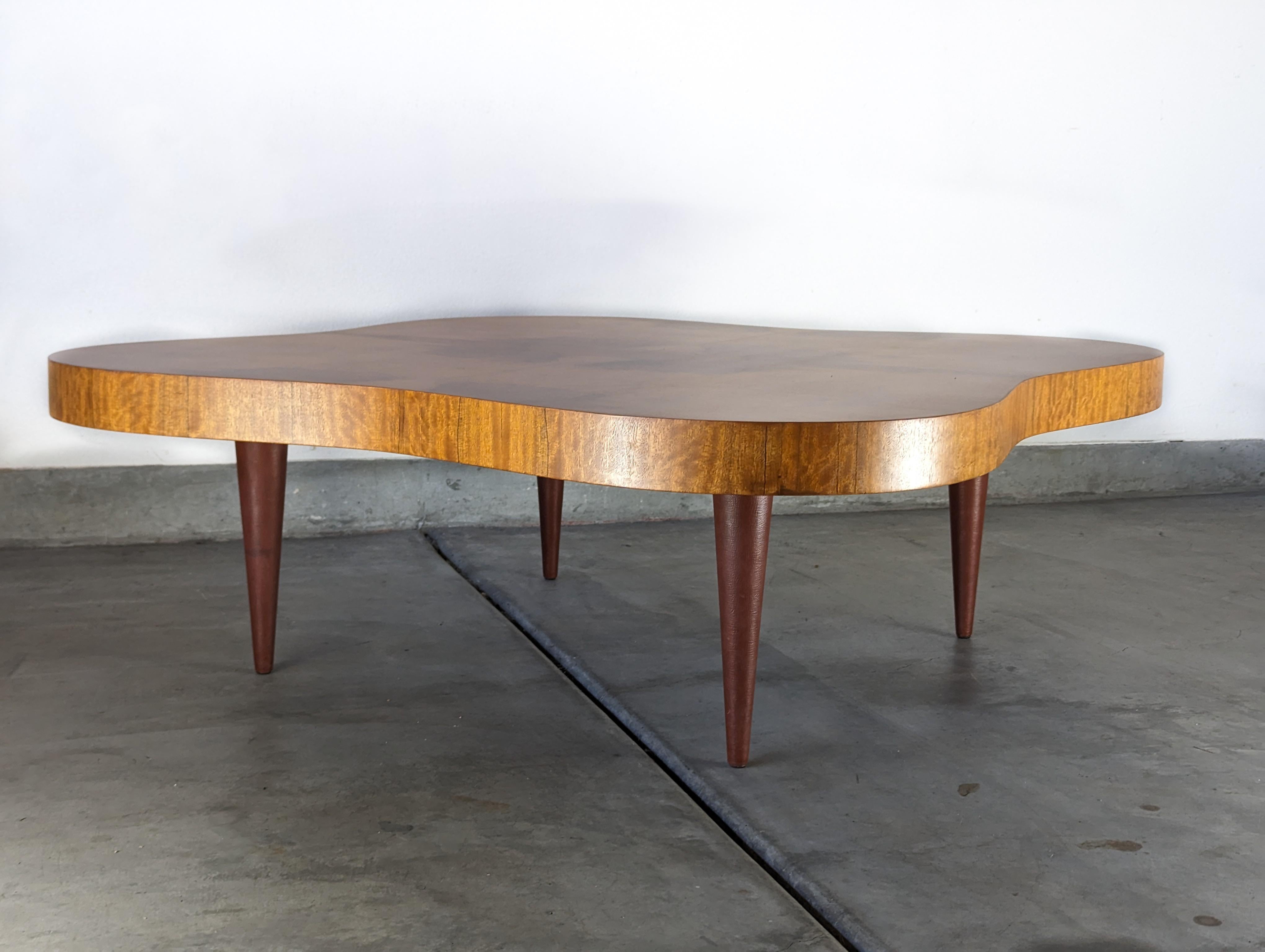 Mid Century Burl Paldao Coffee Table by Gilbert Rohde for Herman Miller, c1940s In Excellent Condition In Chino Hills, CA