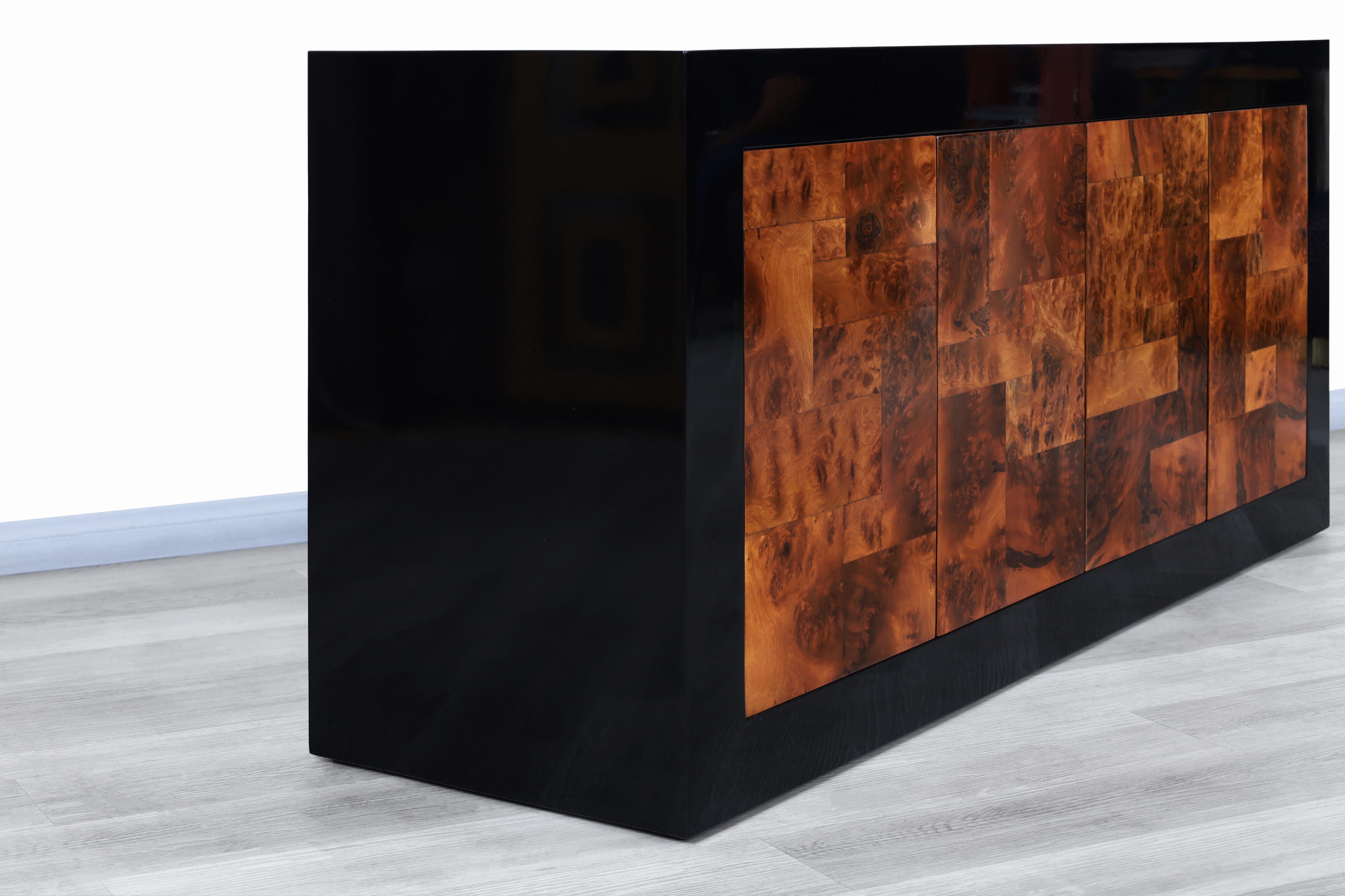 Midcentury Burl Wood and Black Lacquered Credenza by Directional In Excellent Condition For Sale In North Hollywood, CA