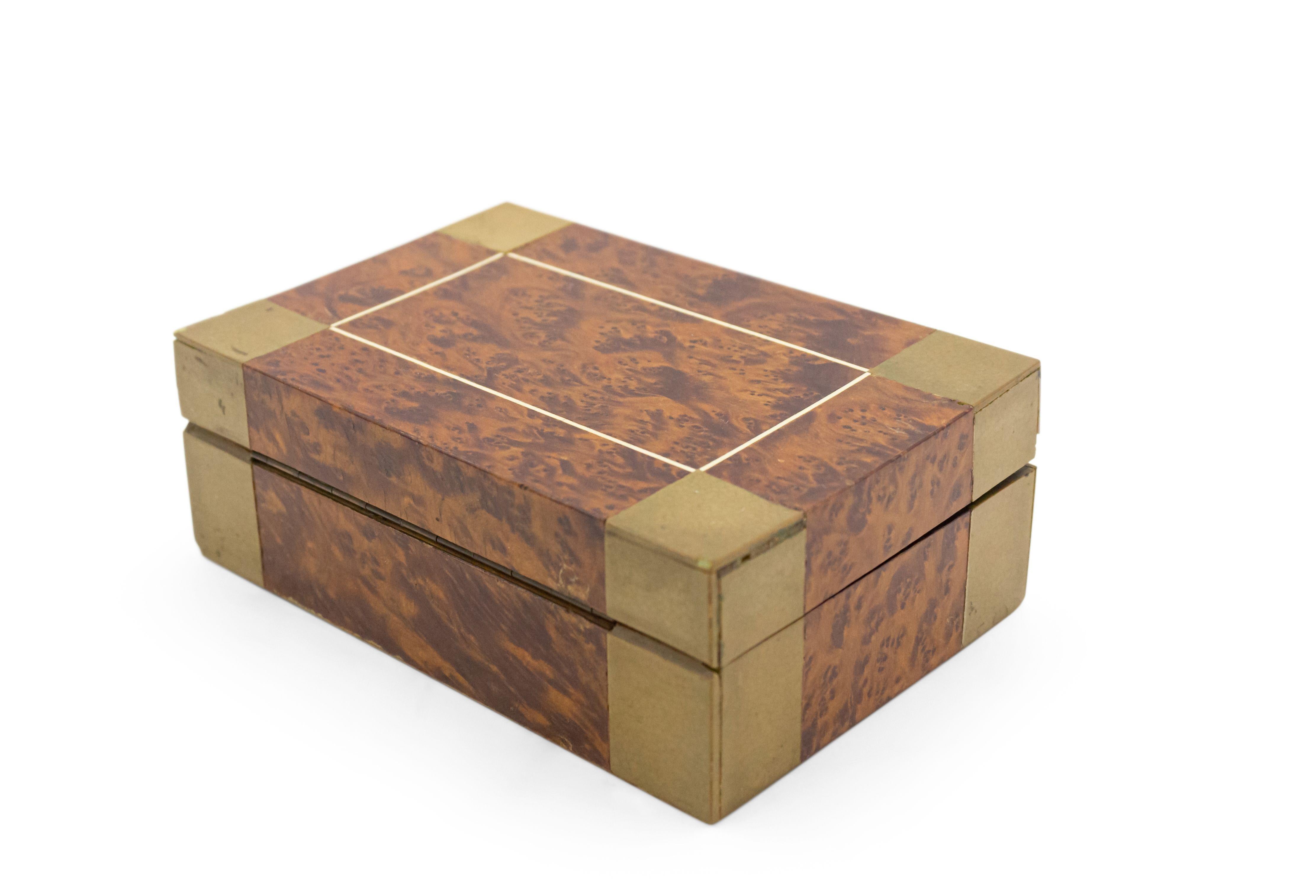 Mid-Century Burl Wood Box In Good Condition For Sale In New York, NY
