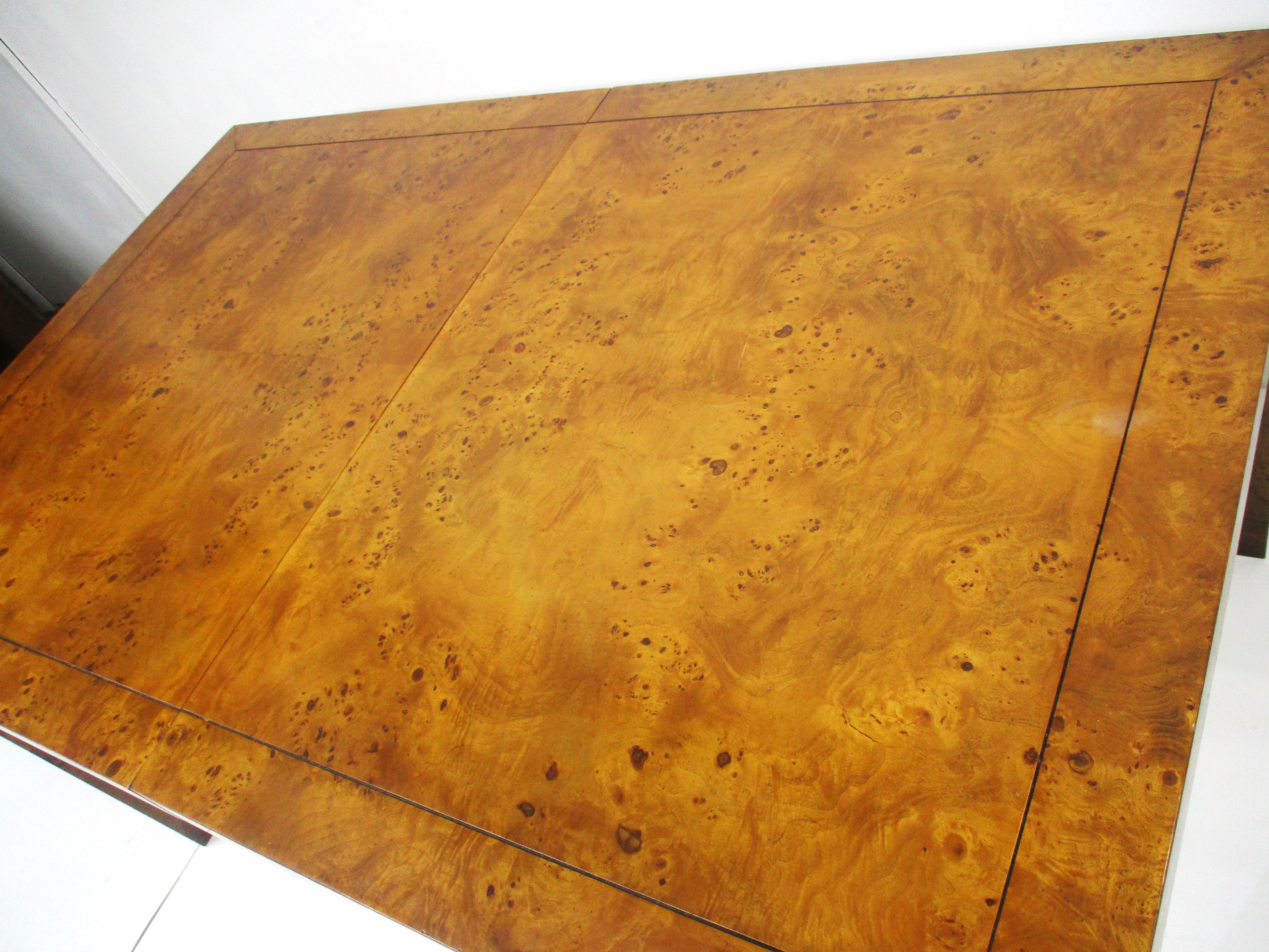 Mid Century Burl Wood Dining Table in the style of Milo Baughman  In Good Condition In Cincinnati, OH