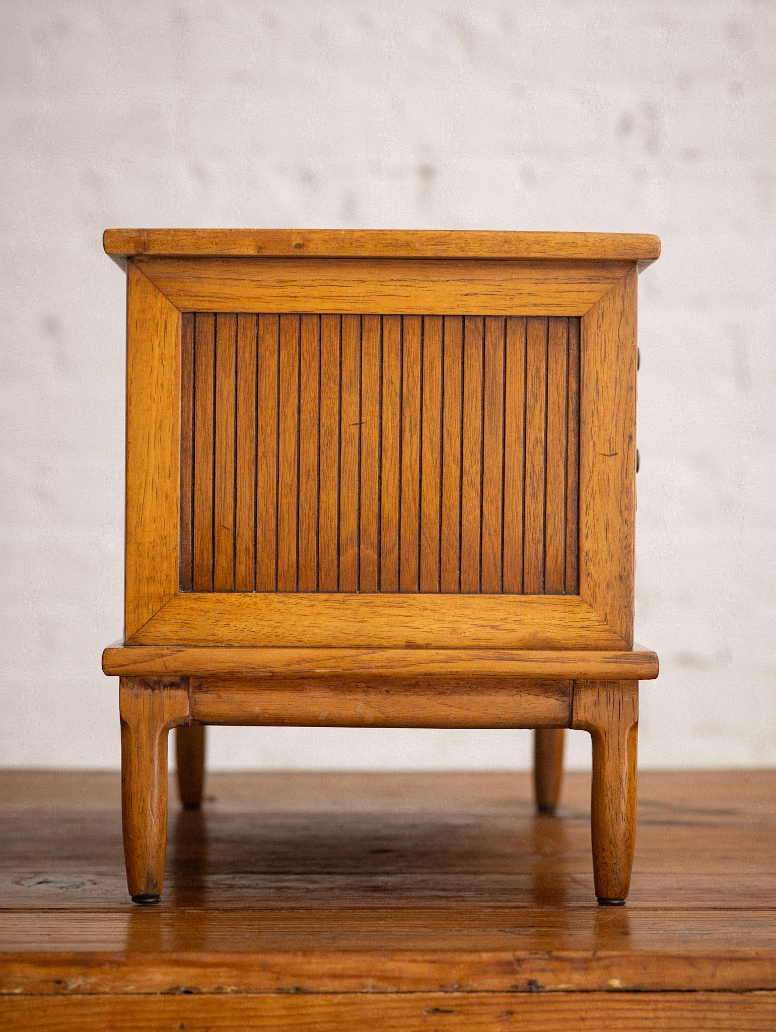 20th Century Mid-Century Burled Oak Tomlinson 'Sophisticate' Jewelry Box For Sale