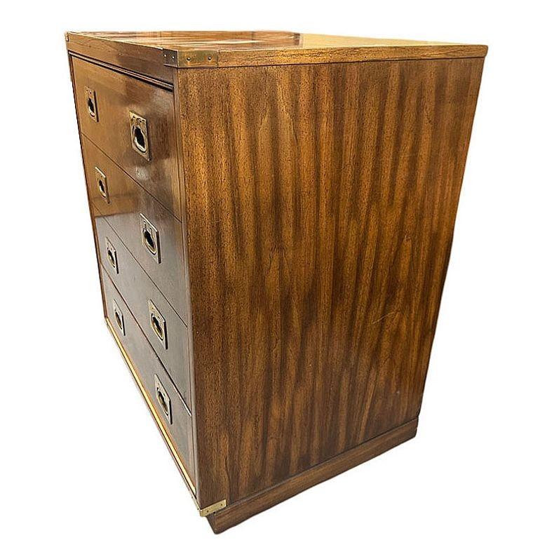 Mid Century Wurzelholz & Messing Campaigner Barschrank von Hickory 1