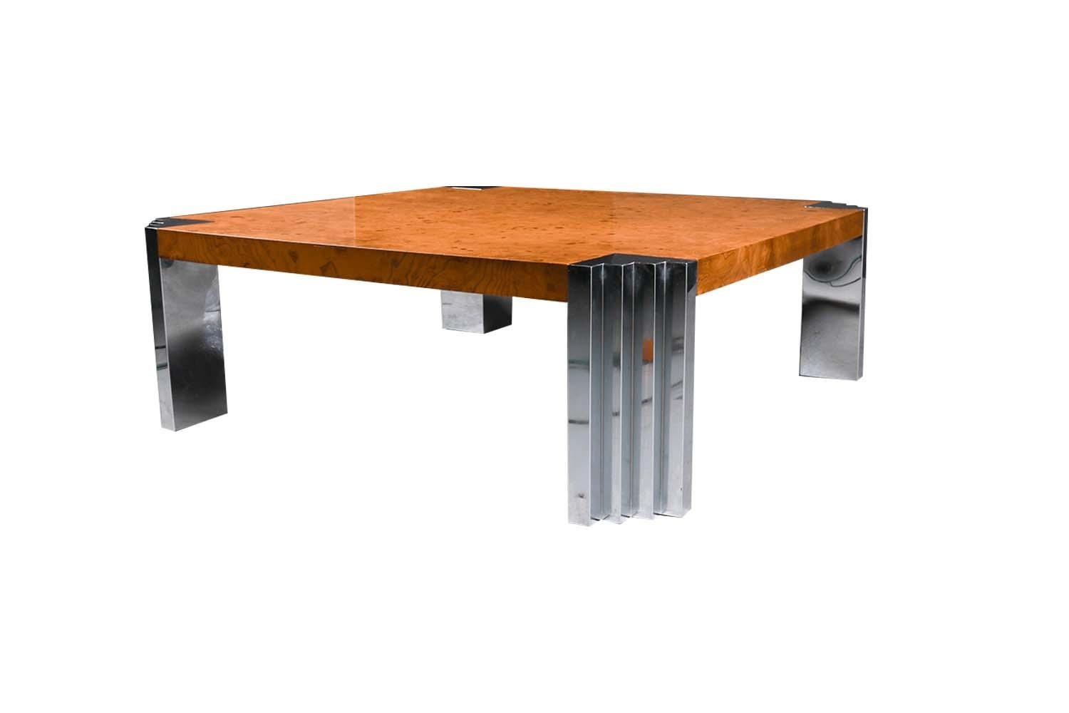 Américain Table basse chromée mi-siècle en bois de ronce de style Milo Baughman en vente
