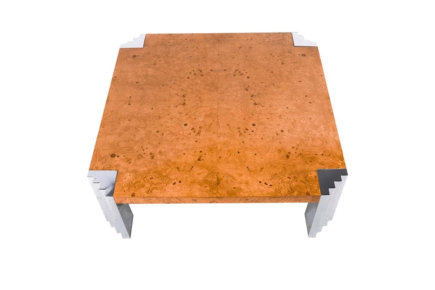 Chrome Table basse chromée mi-siècle en bois de ronce de style Milo Baughman en vente