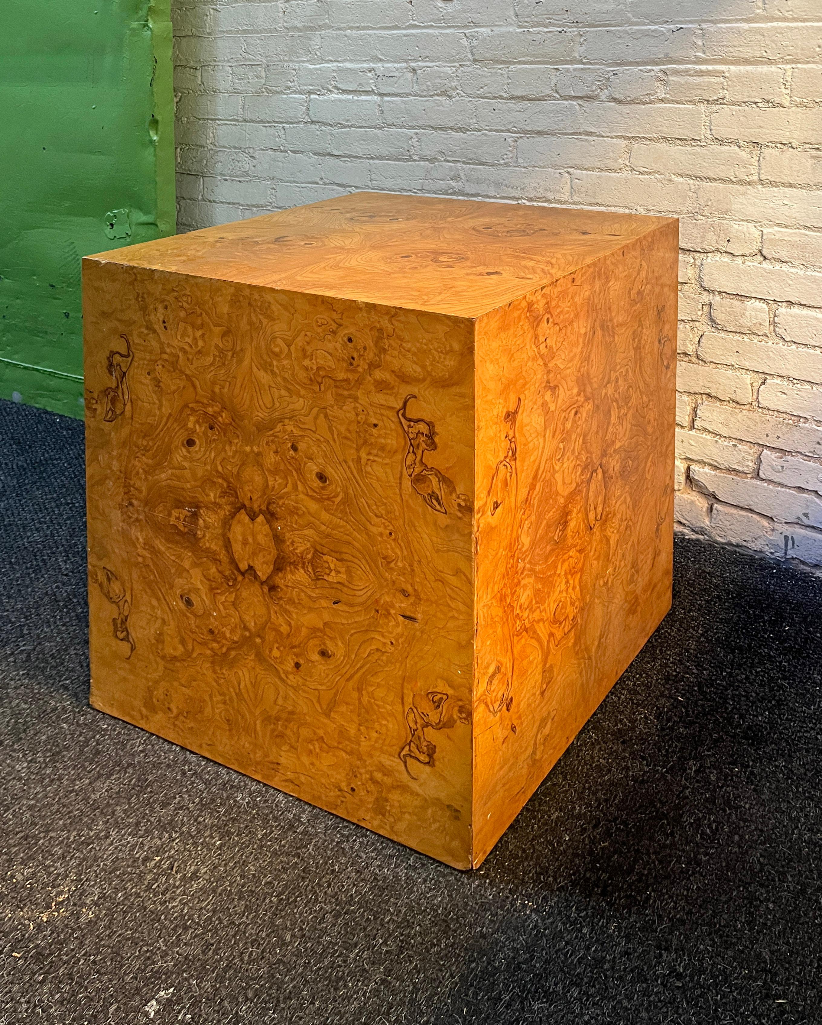 This is one awesome Mid-Century Modern burlwood cube side table / Pedestal Attributed to Milo Baughman 1970s. This side table is bookmatched with showing the beautiful bulrwood grain.