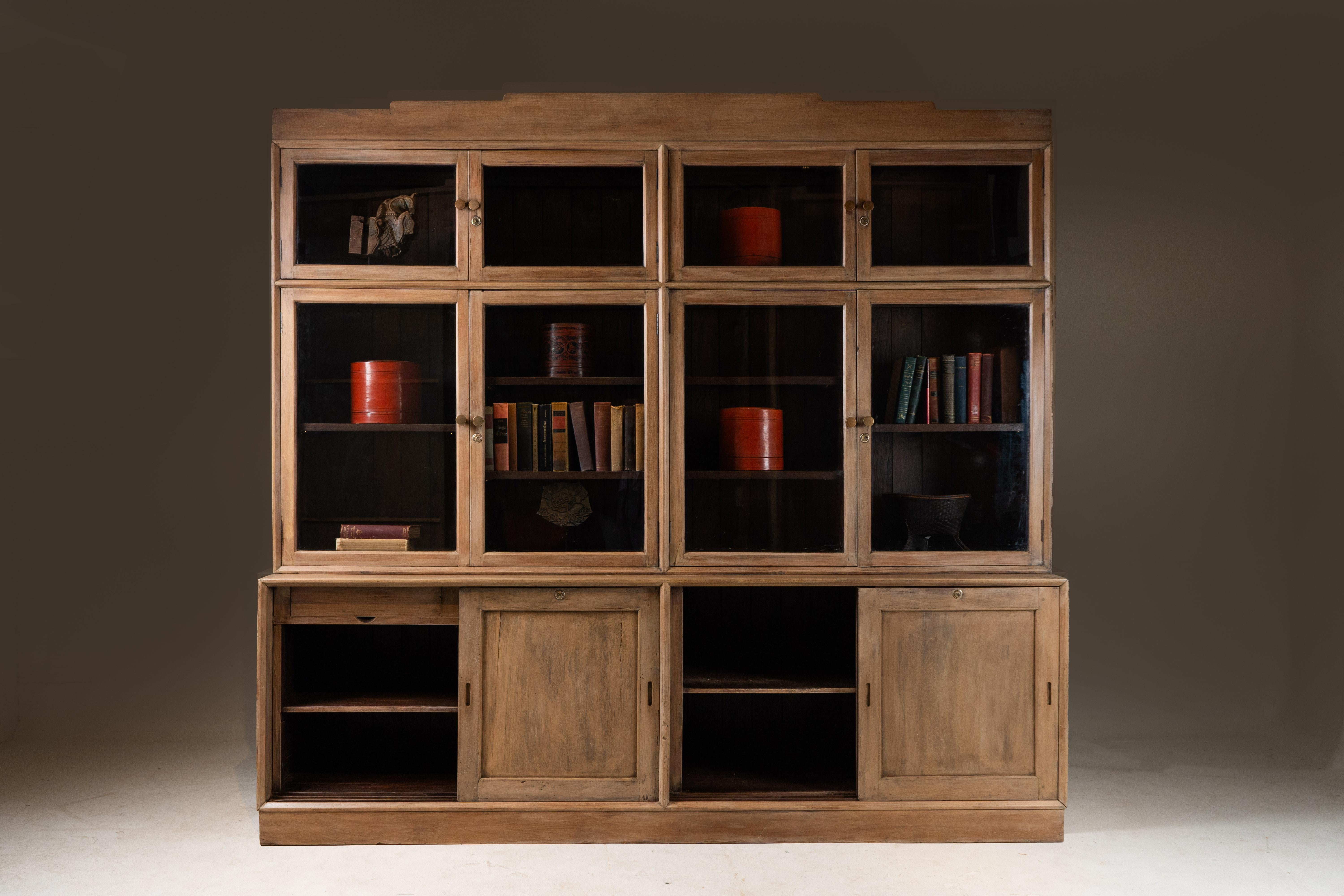 Mid-Century Burmese Colonial Teak Bookcase In Good Condition In Chicago, IL