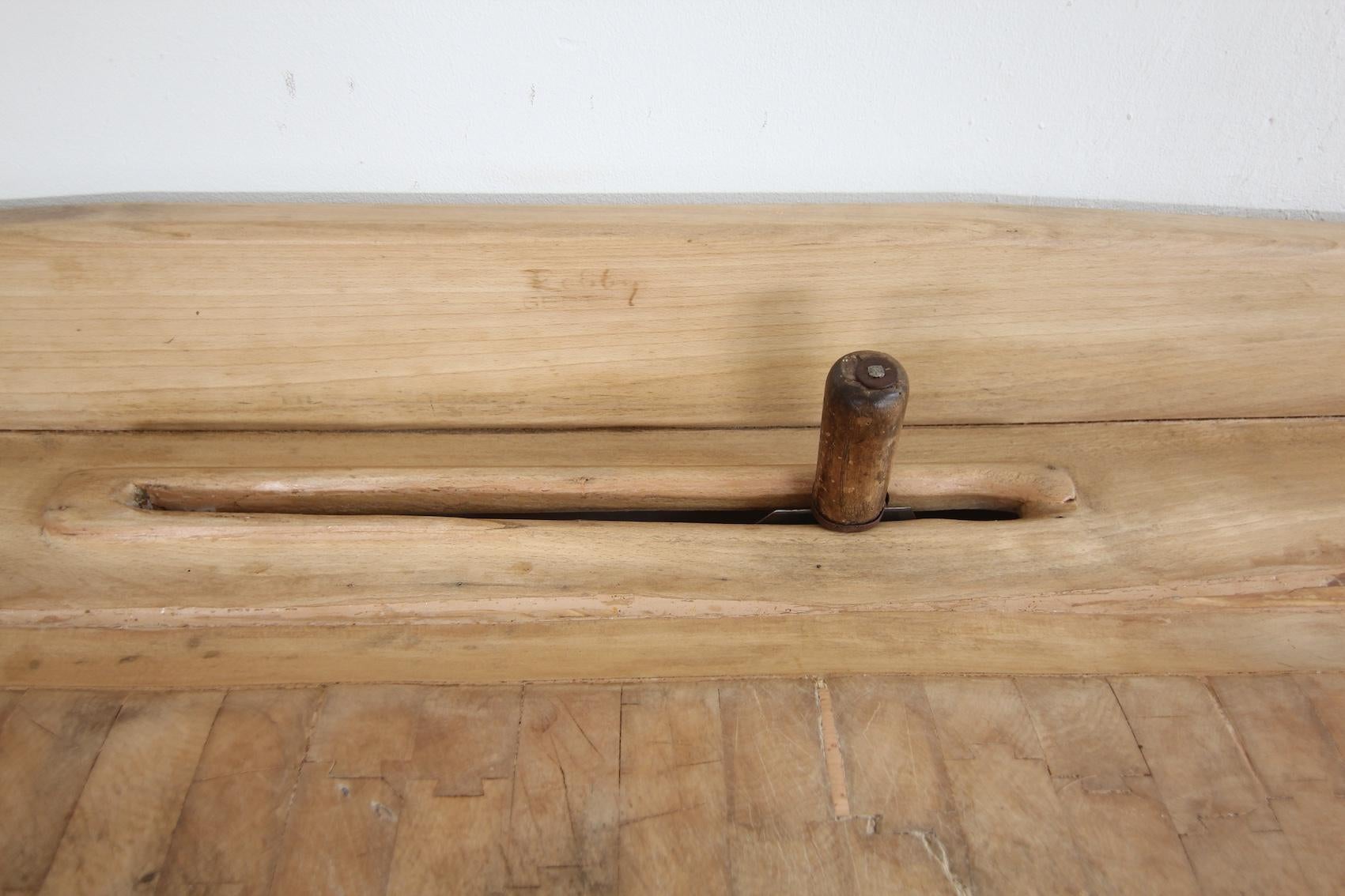 Mid-Century Butcher´s Block In Good Condition For Sale In Dusseldorf, DE