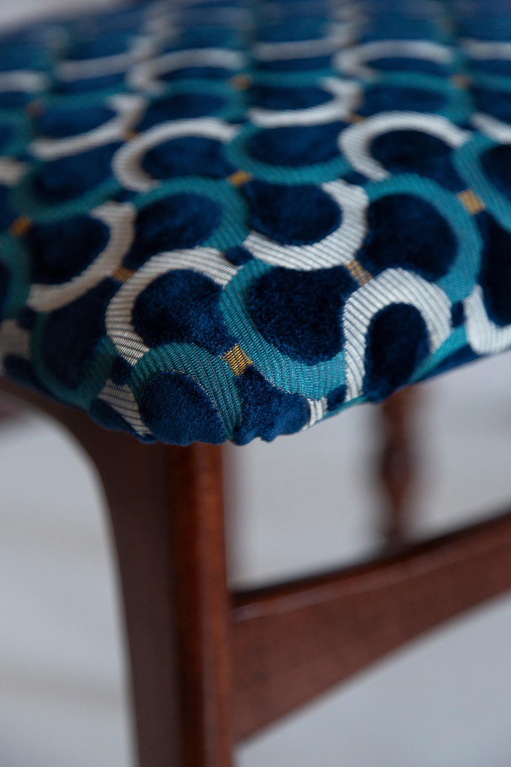 Hand-Crafted Mid Century Butterfly Chair, Blue Scarabeo Velvet, Dark Wood, Europe, 1960s For Sale