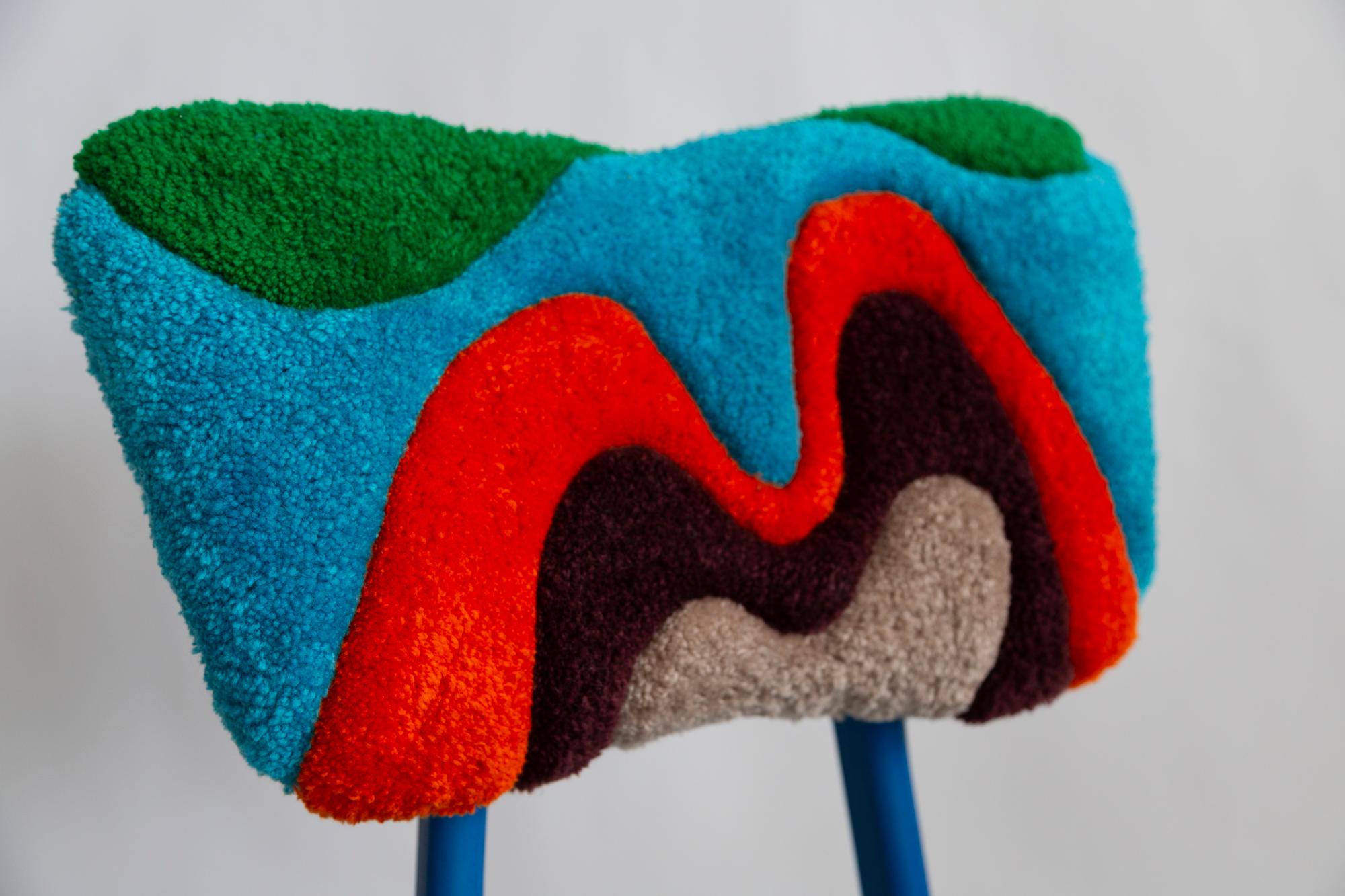 Mid Century Butterfly Chair, Hand Tufting Blue Green Orange Wool, Europe, 1960s For Sale 2