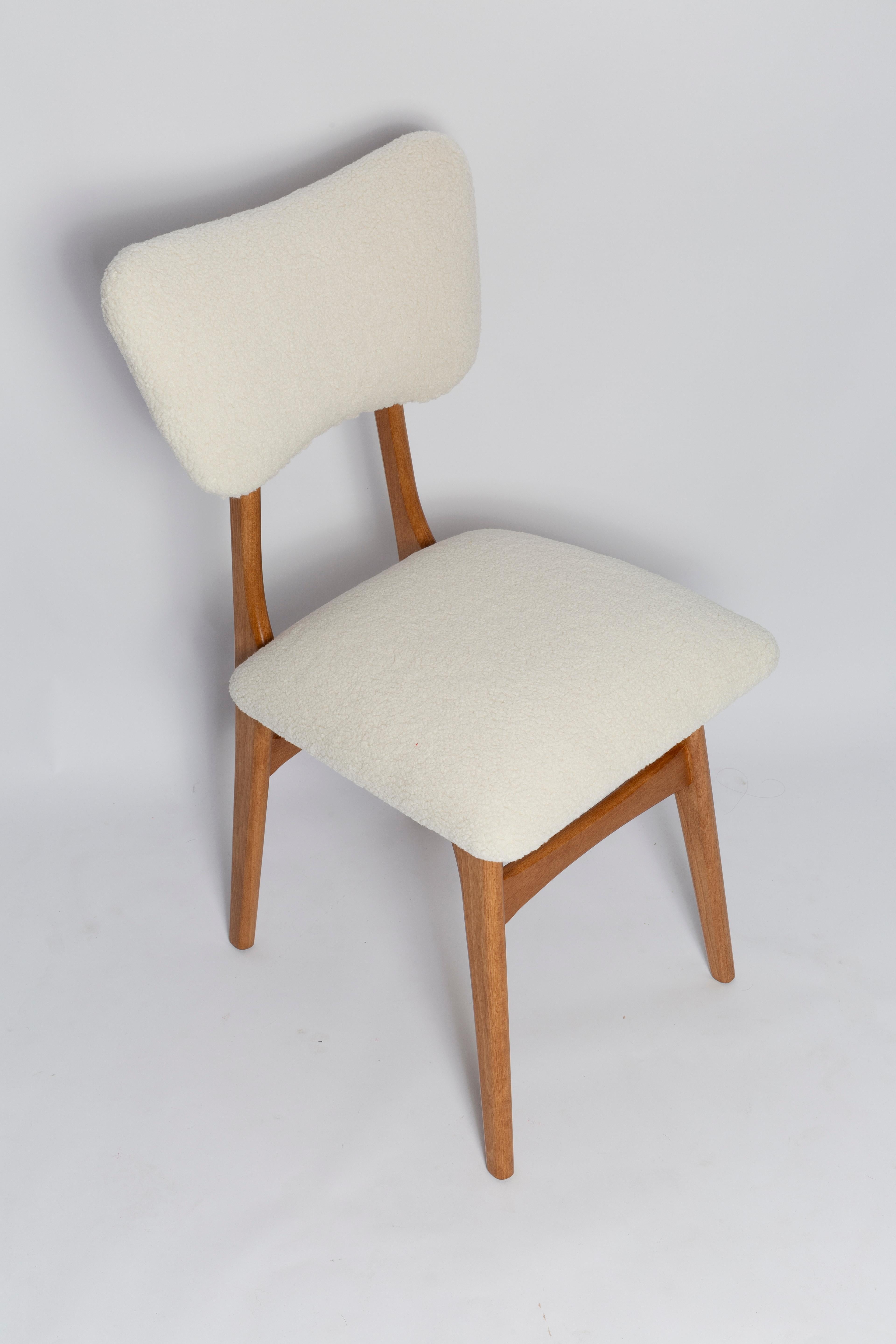 Mid Century Butterfly Chair, Heller Elfenbein-Boucle, Helles Eichenholz, Europa, 1960er Jahre (Moderne der Mitte des Jahrhunderts) im Angebot