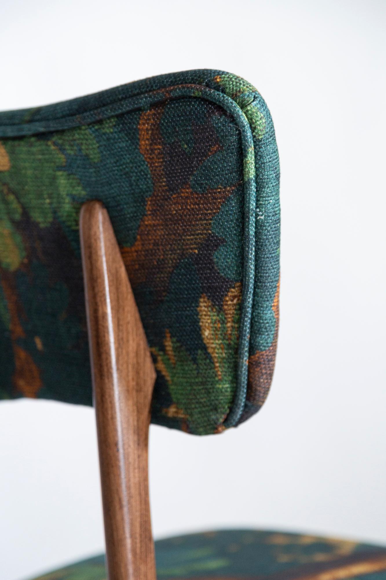 Hand-Crafted Mid Century Butterfly Chair,  Linen Schwarzwald Dedar, Dark Wood, Europe, 1960s For Sale