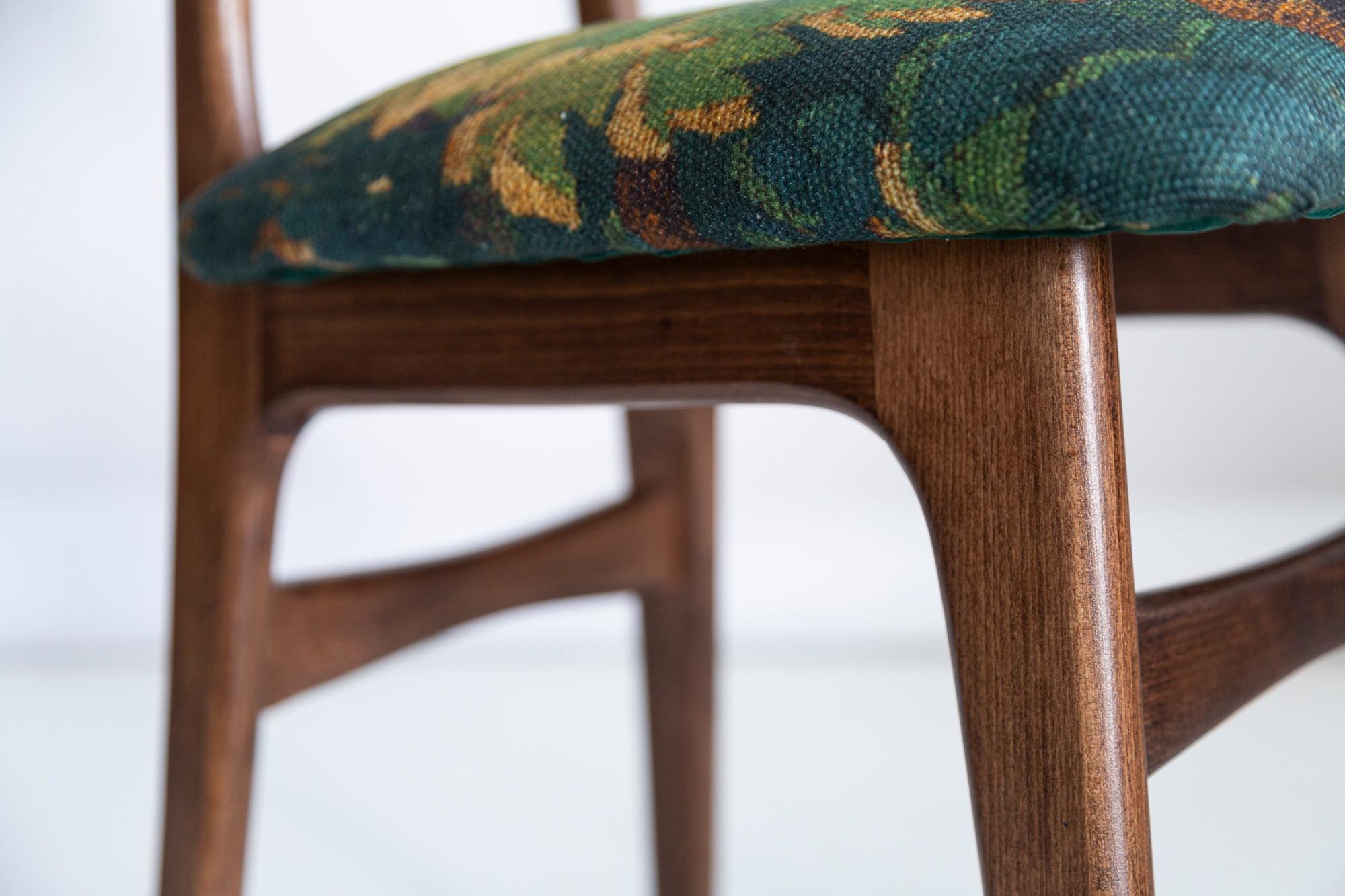 20th Century Mid Century Butterfly Chair,  Linen Schwarzwald Dedar, Dark Wood, Europe, 1960s For Sale