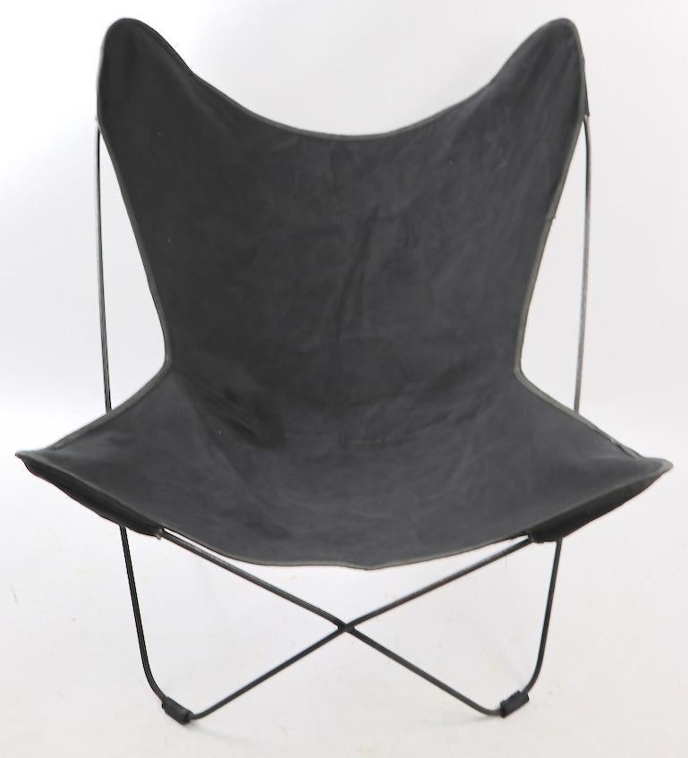Mitte des Jahrhunderts  Schmetterling-Stuhl mit schwarzem Segeltuch-Sling (amerikanisch) im Angebot