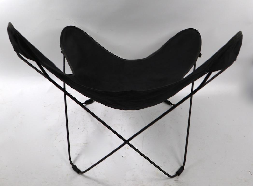 Mid Century  Butterfly Chair with Black Canvass Sling In Good Condition For Sale In New York, NY
