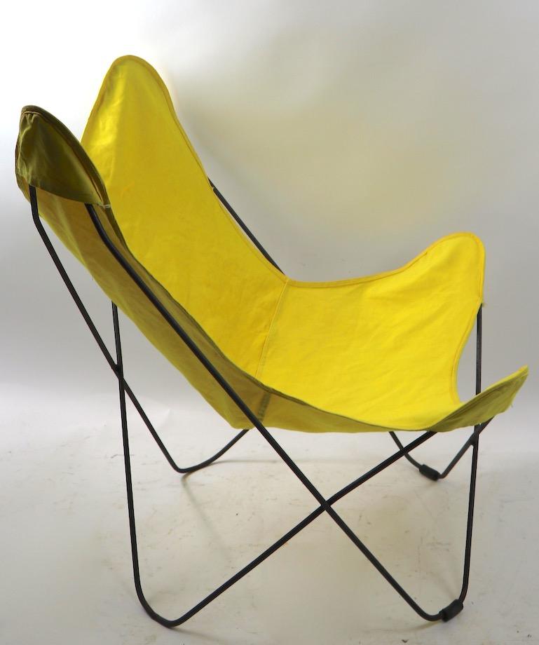 Mid Century Butterfly Chair with Yellow Canvass Sling In Good Condition For Sale In New York, NY