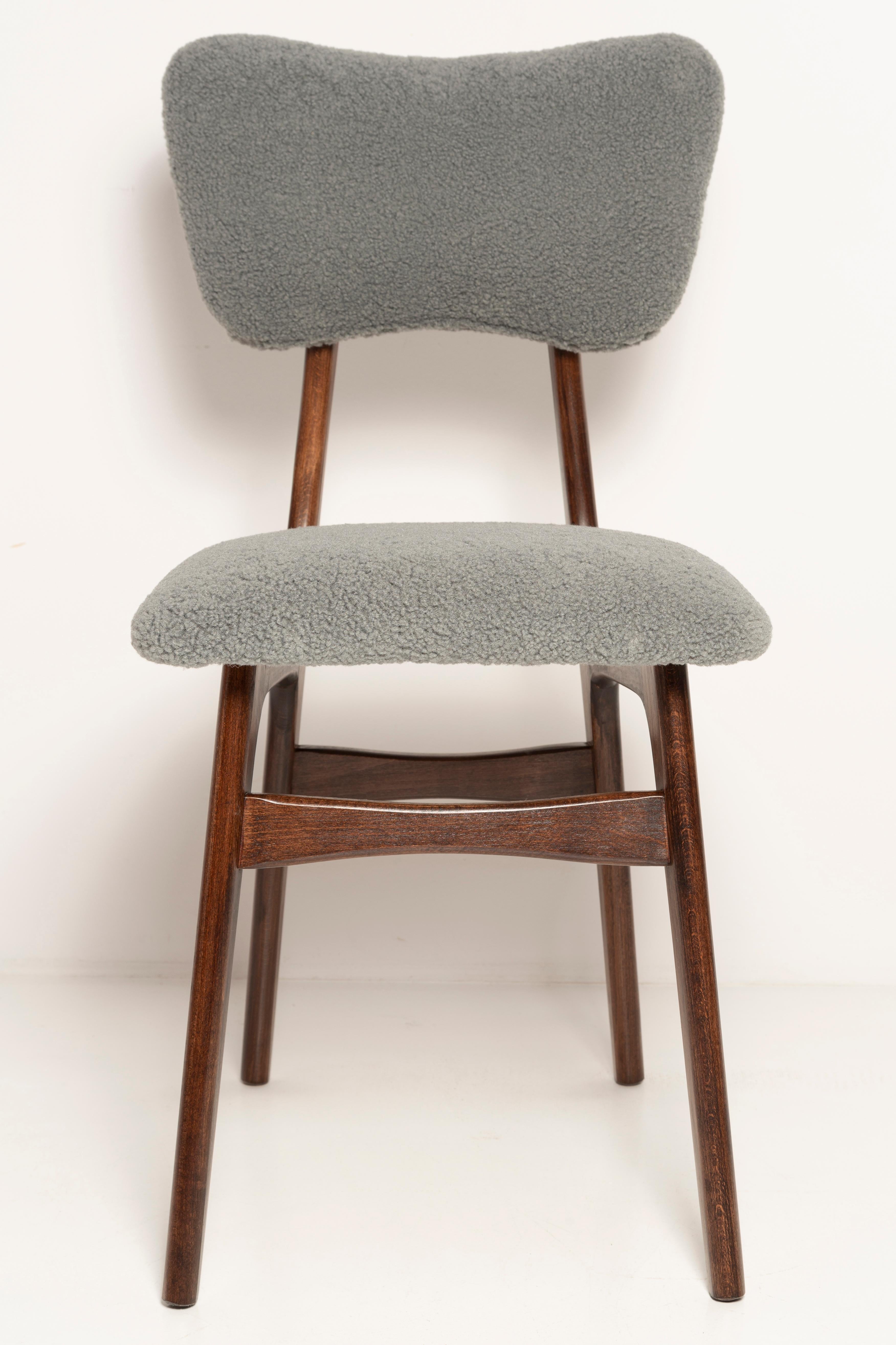 Hand-Crafted Mid Century Butterfly Dining Chair, Gray Boucle, Dark Walnut Wood, Europe, 1960s For Sale