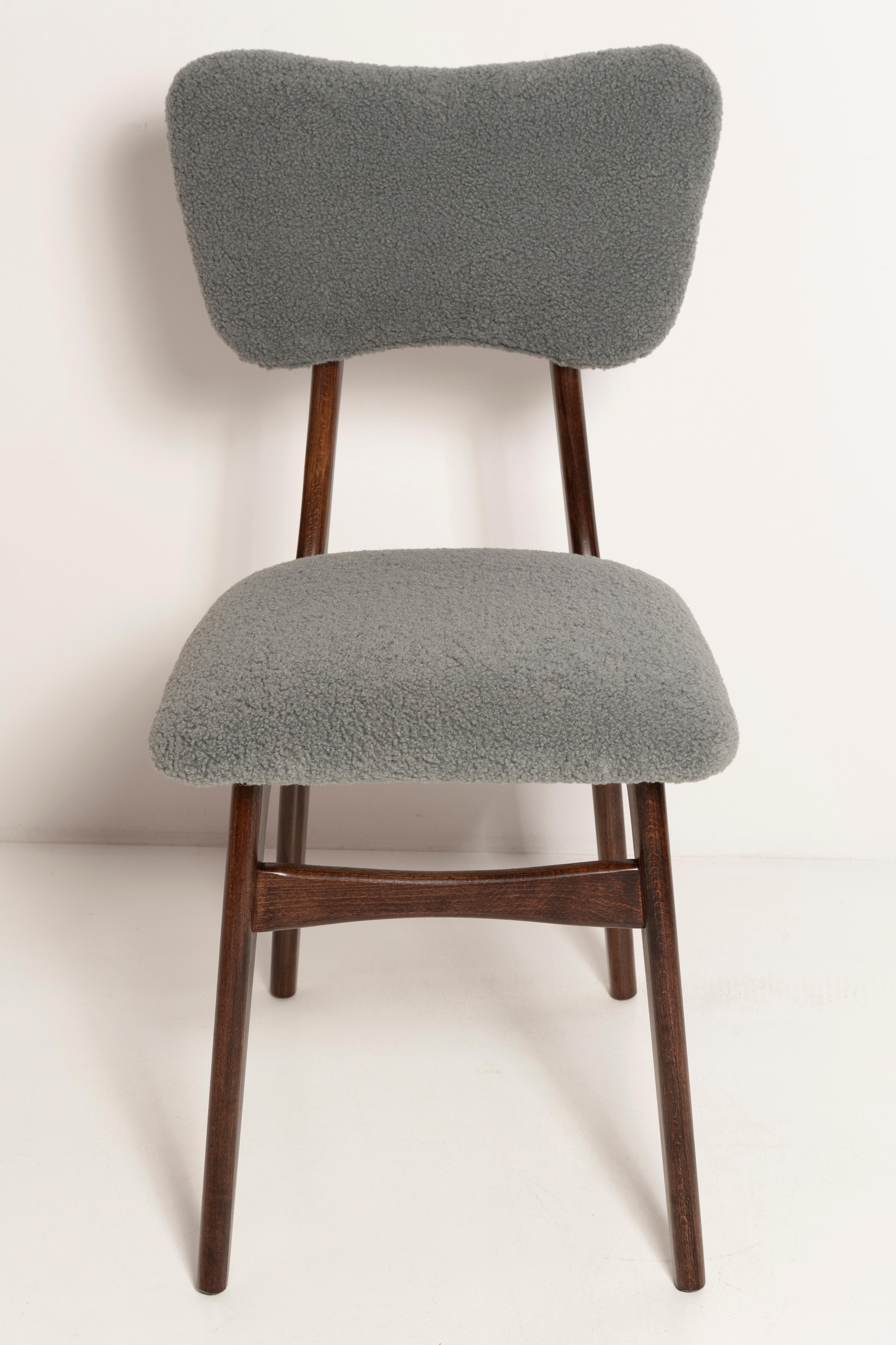 Mid Century Butterfly Dining Chair, Gray Boucle, Dark Walnut Wood, Europe, 1960s In Excellent Condition For Sale In 05-080 Hornowek, PL