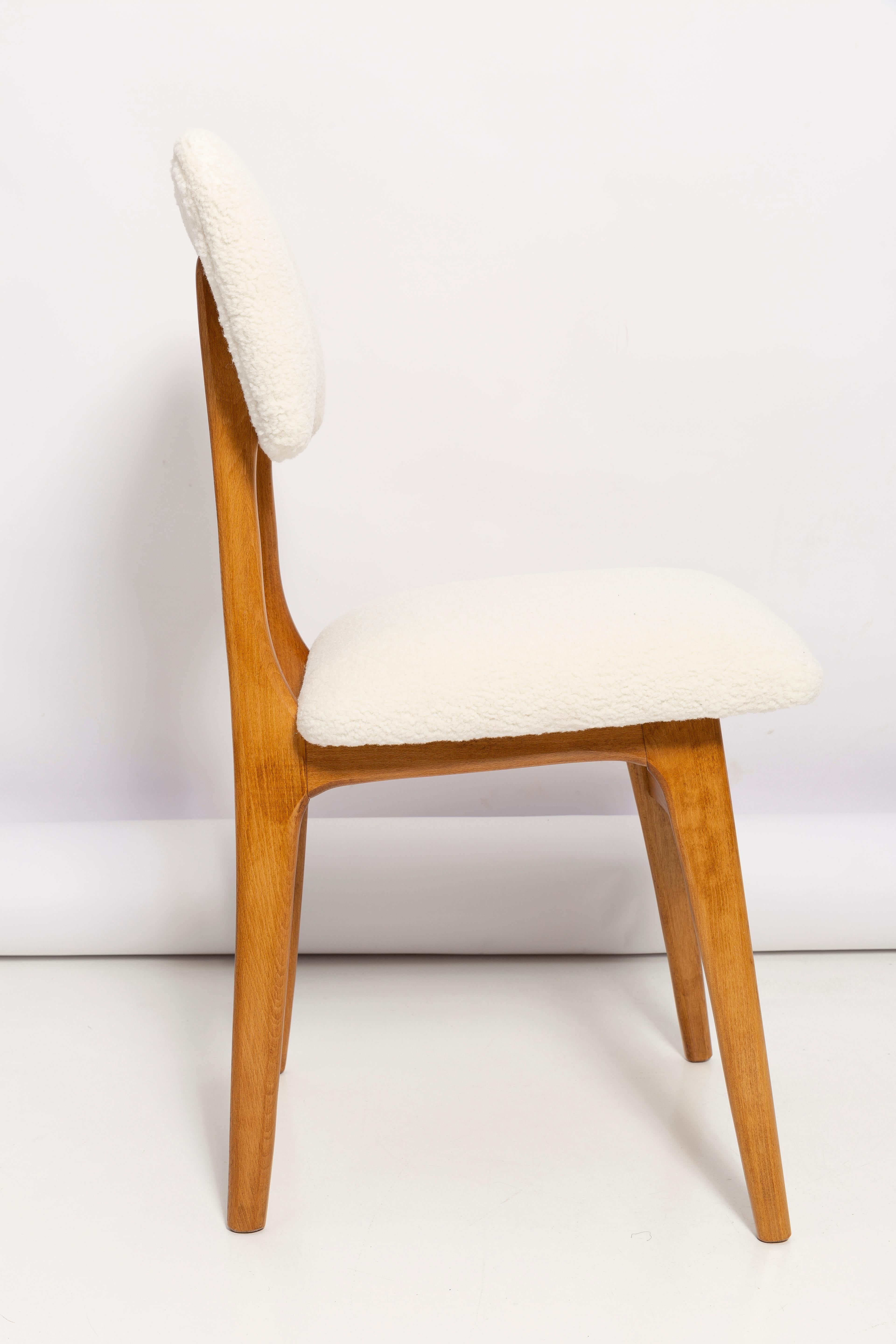 Hand-Crafted Mid Century Butterfly Dining Chair, Light Creme Boucle, Poland, 1960s For Sale